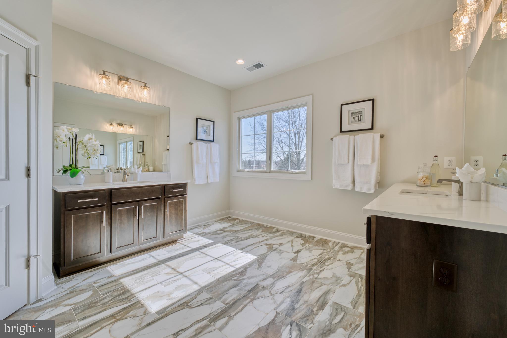 OAK GROVE - Residential