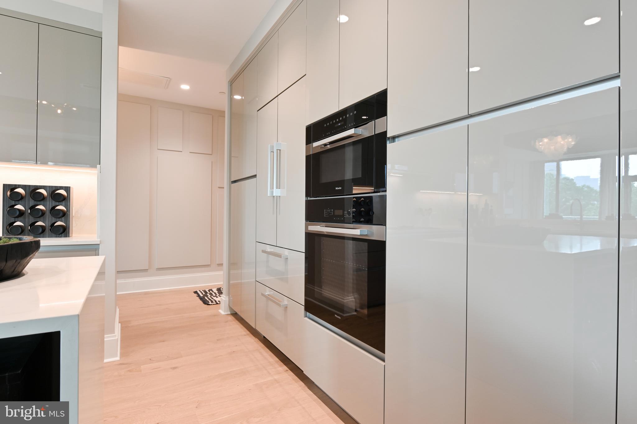 TYSONS CORNER - Residential