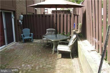 VILLAGE OF OAKLAND MILLS - Residential Lease