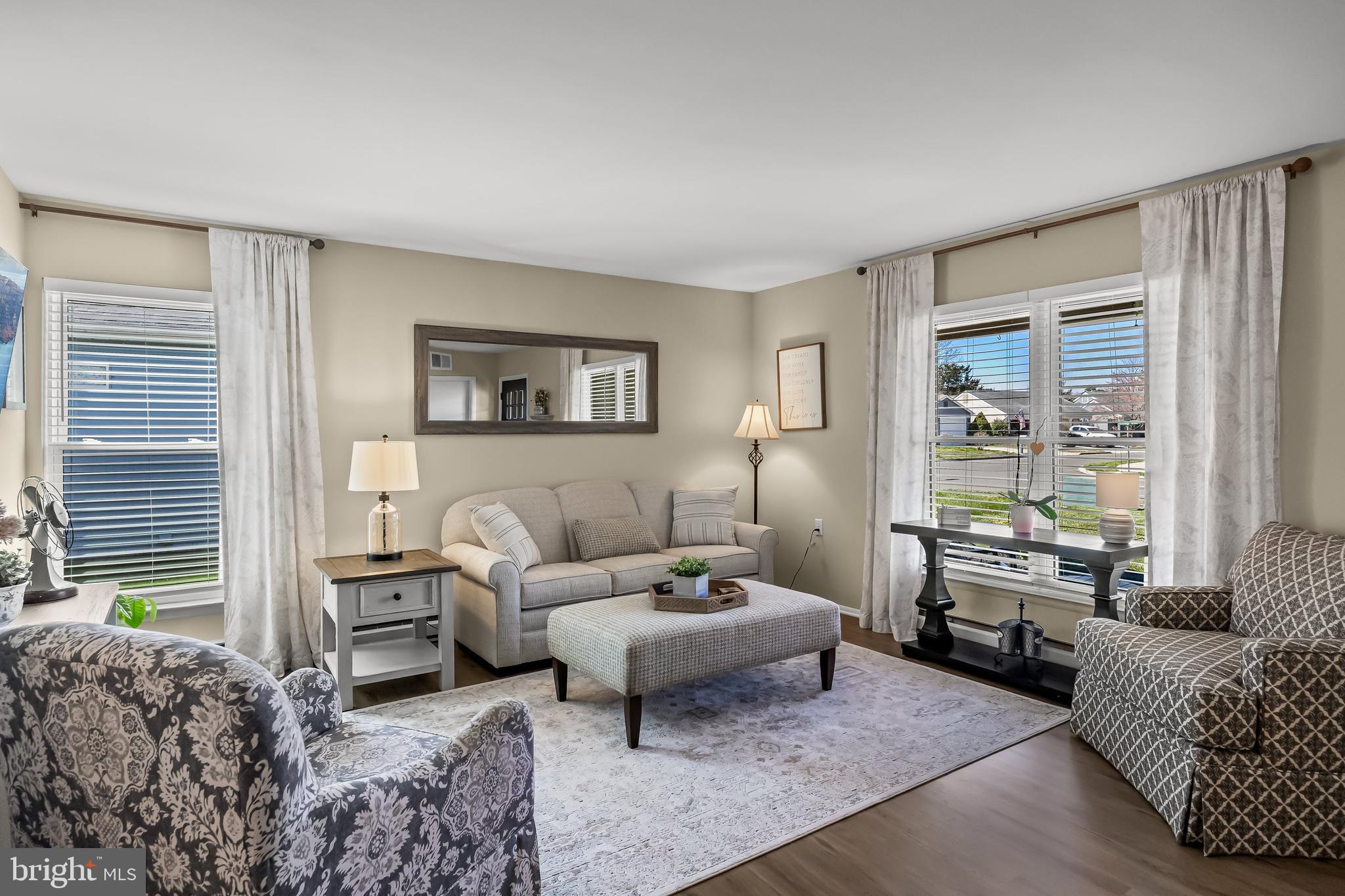 47 S WESTMINSTER DRIVE S