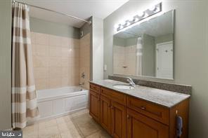 WATERFRONT SQUARE - Residential