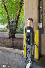 WATERFRONT SQUARE - Residential