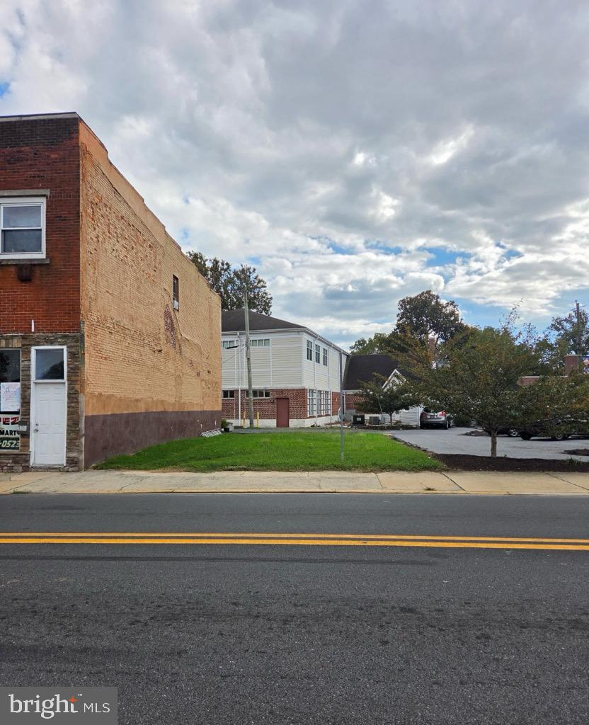 114 E MARKET STREET