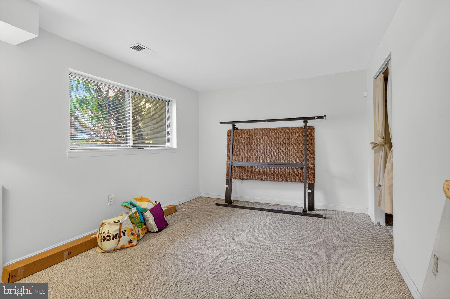 VILLAGE OF OWEN BROWN - Residential