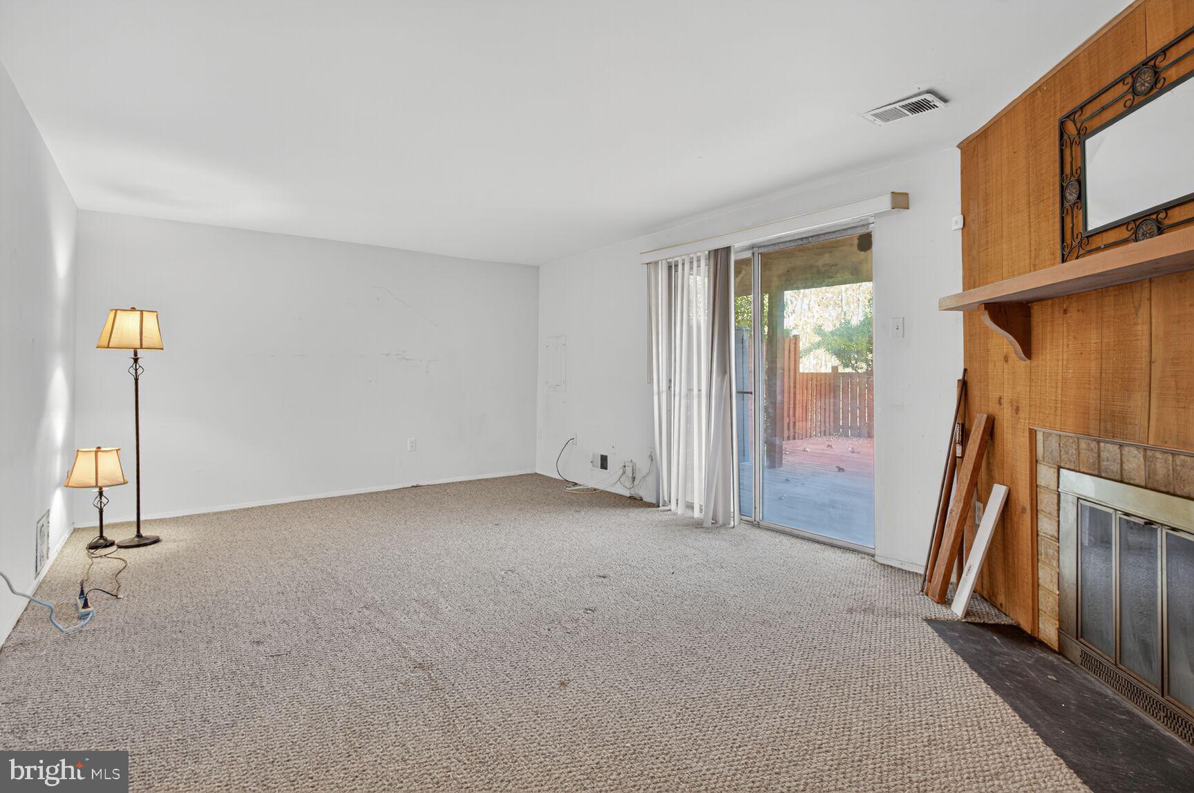 VILLAGE OF OWEN BROWN - Residential