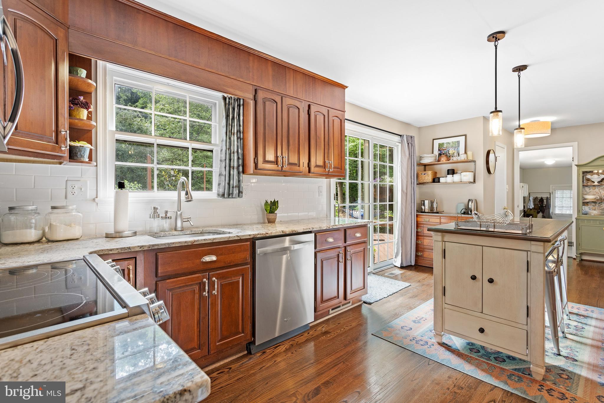 WAKEFIELD FOREST - Residential