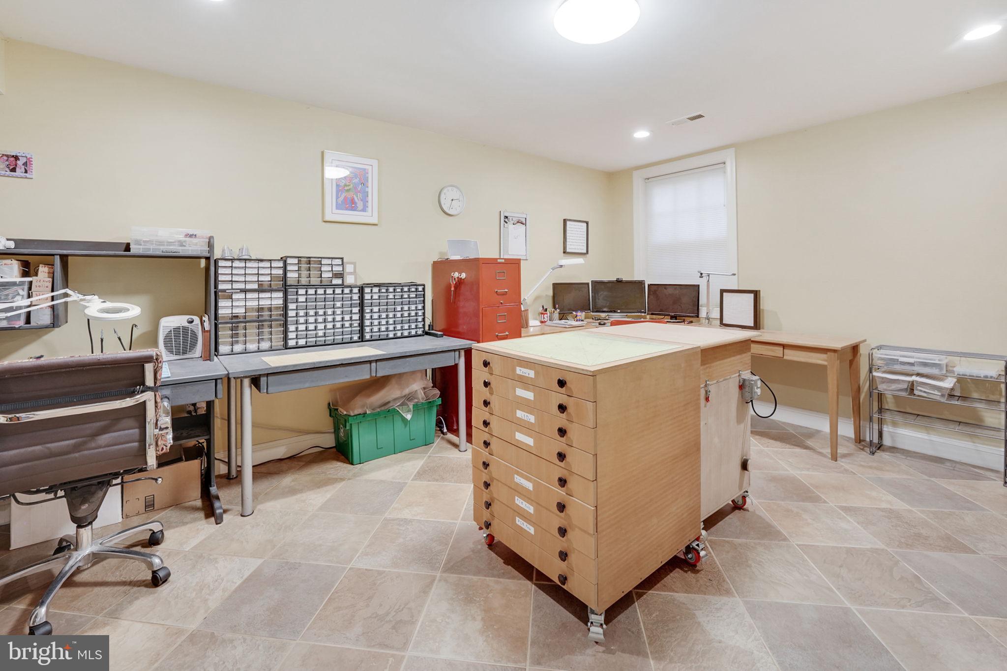 SHIRLEY WOODS - Residential