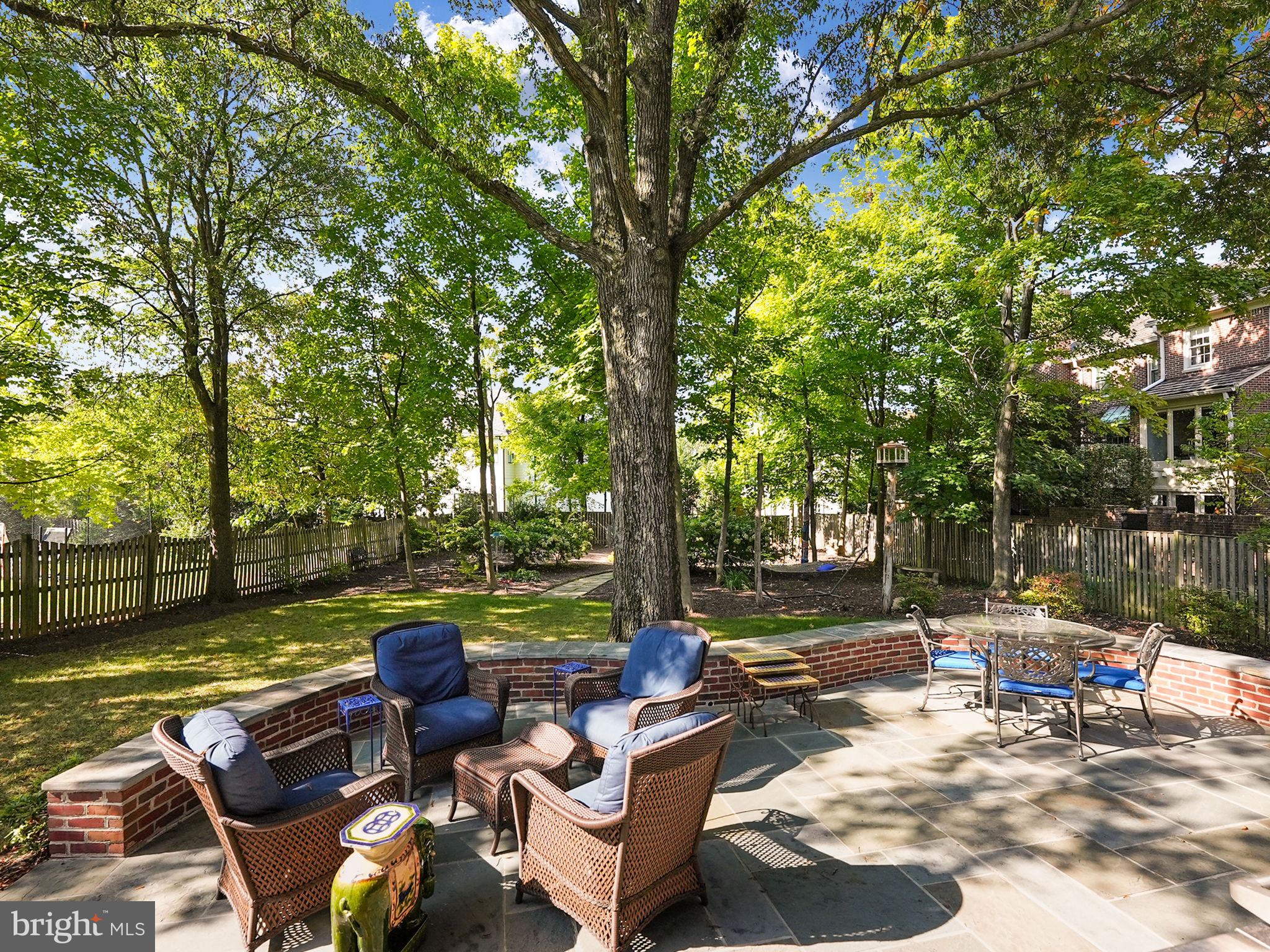 SHIRLEY WOODS - Residential