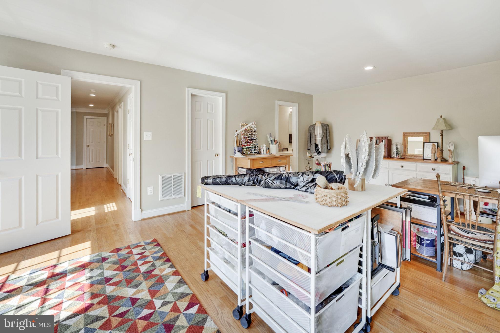 SHIRLEY WOODS - Residential