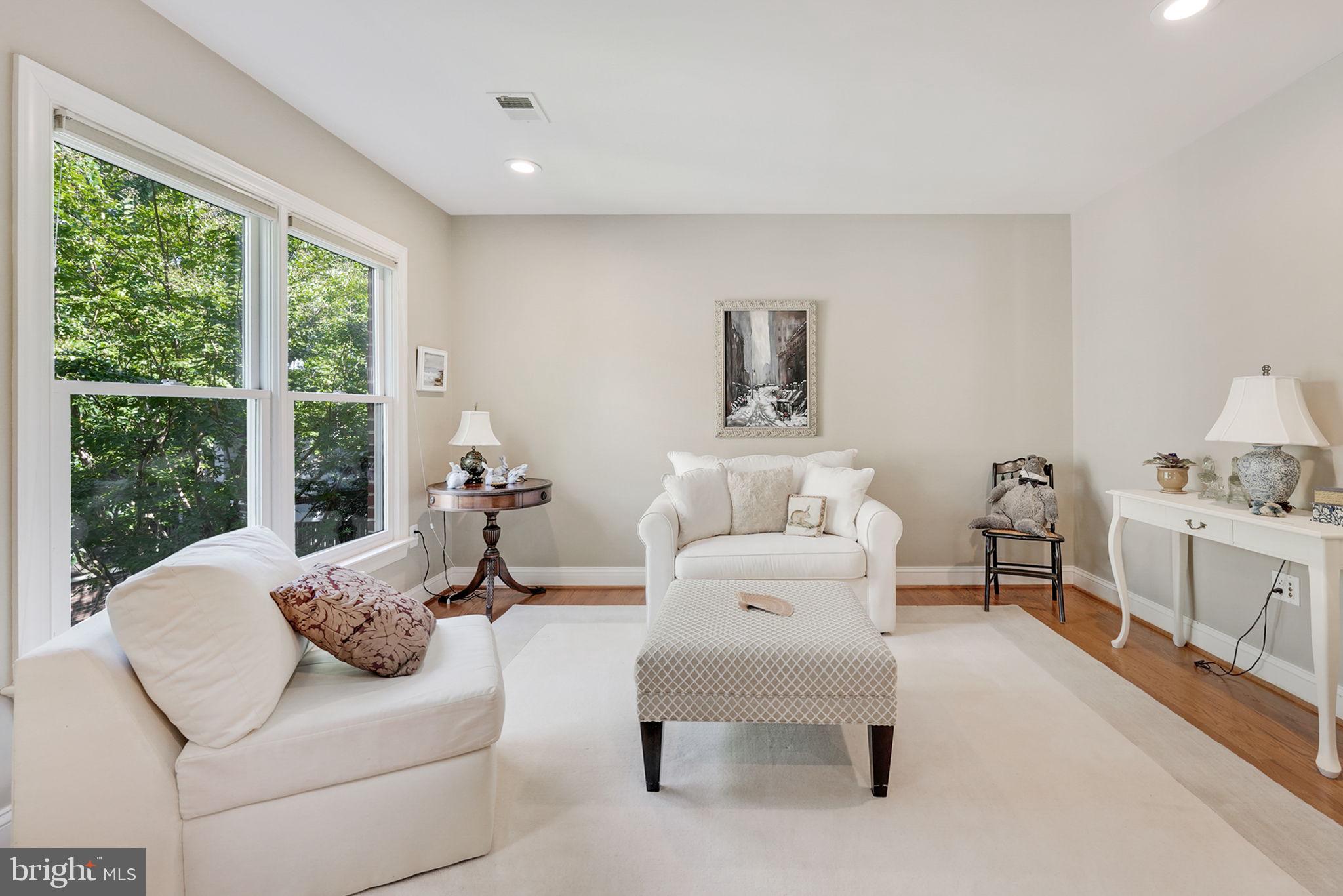 SHIRLEY WOODS - Residential