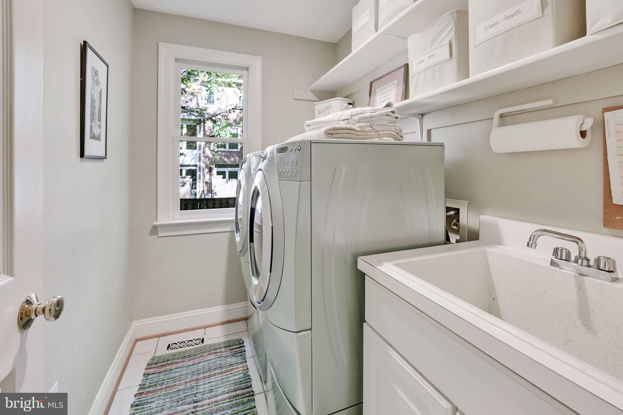 SHIRLEY WOODS - Residential