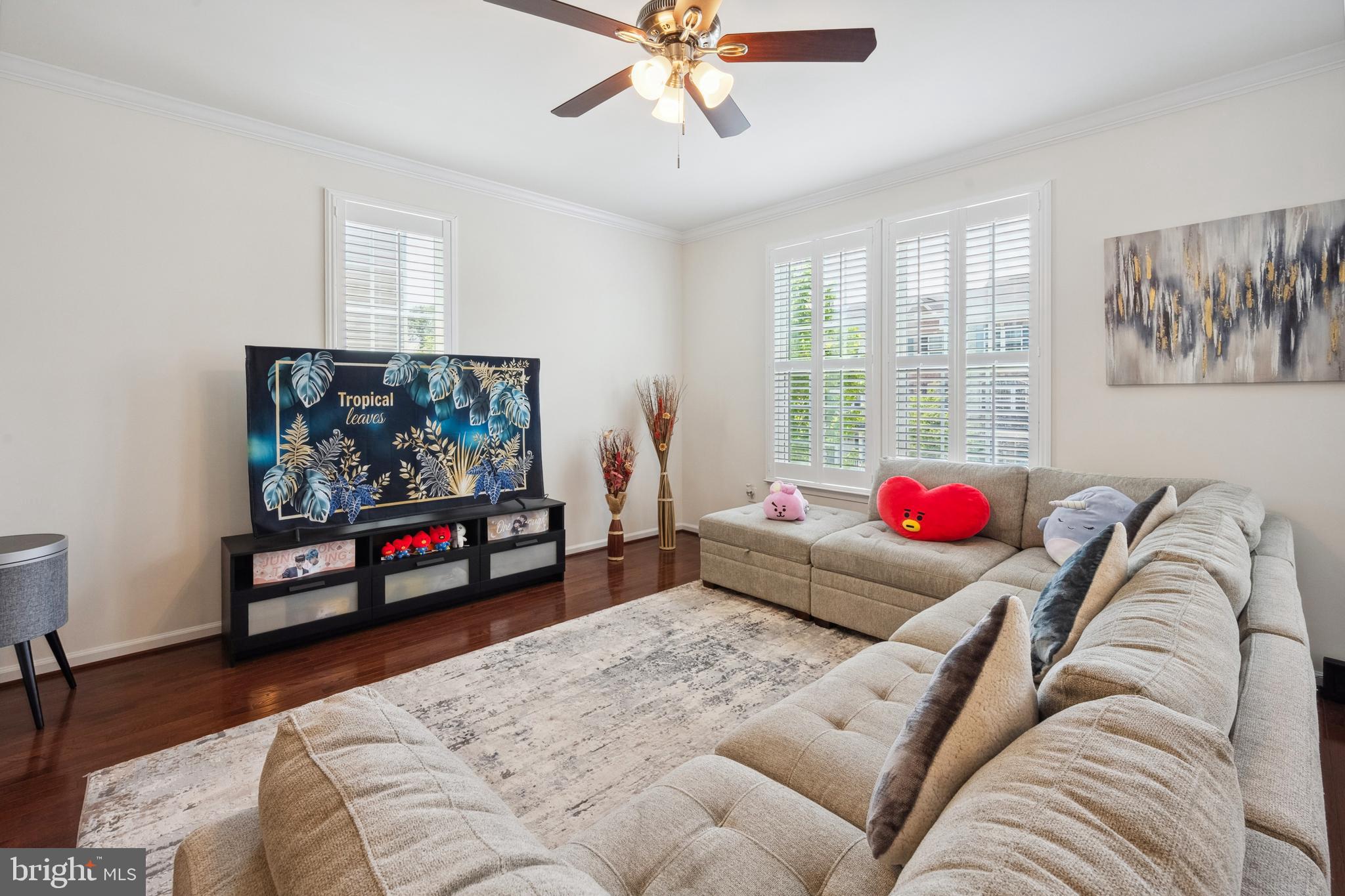 FEATHERSTONE STATION - Residential