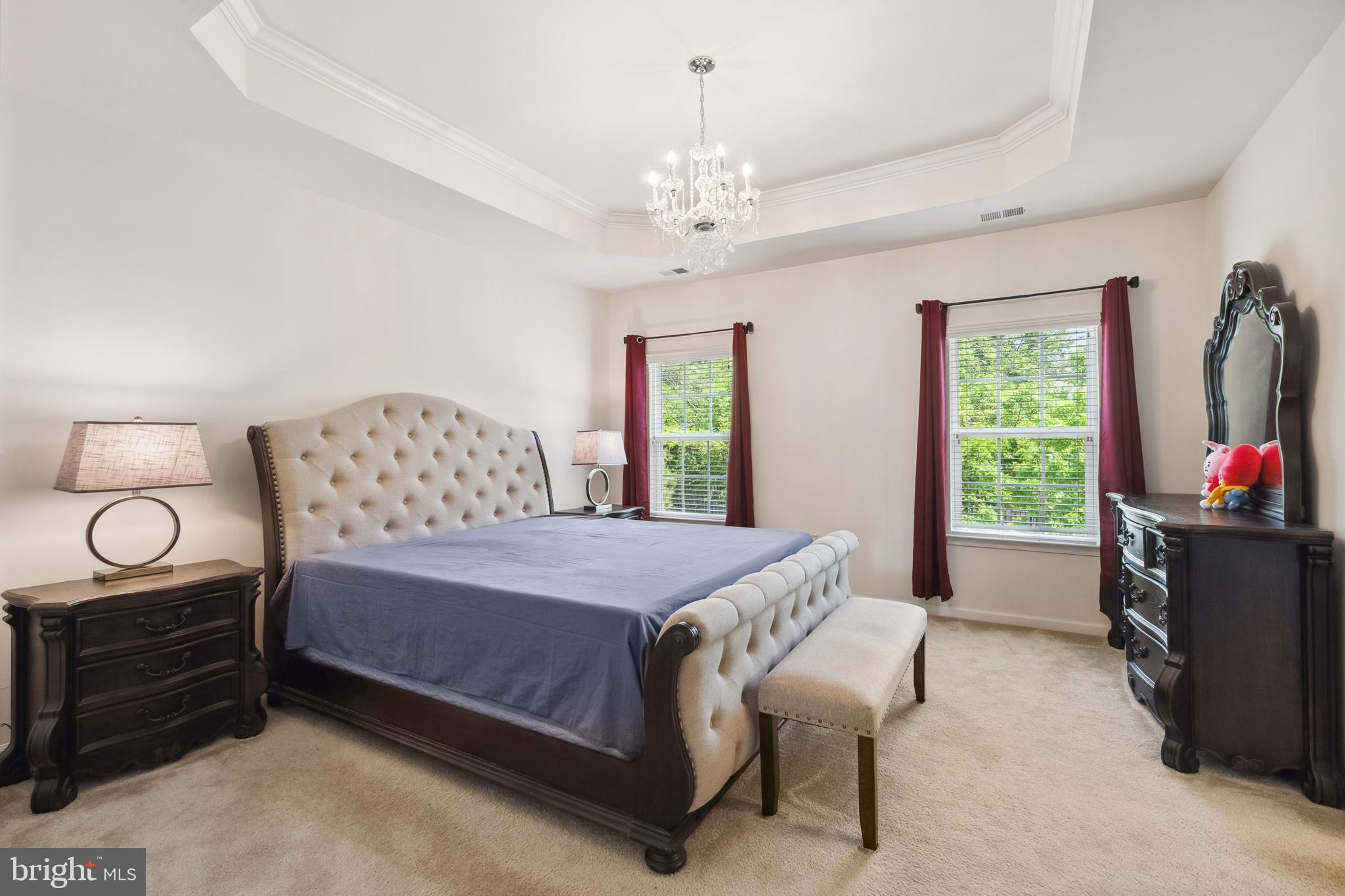 FEATHERSTONE STATION - Residential