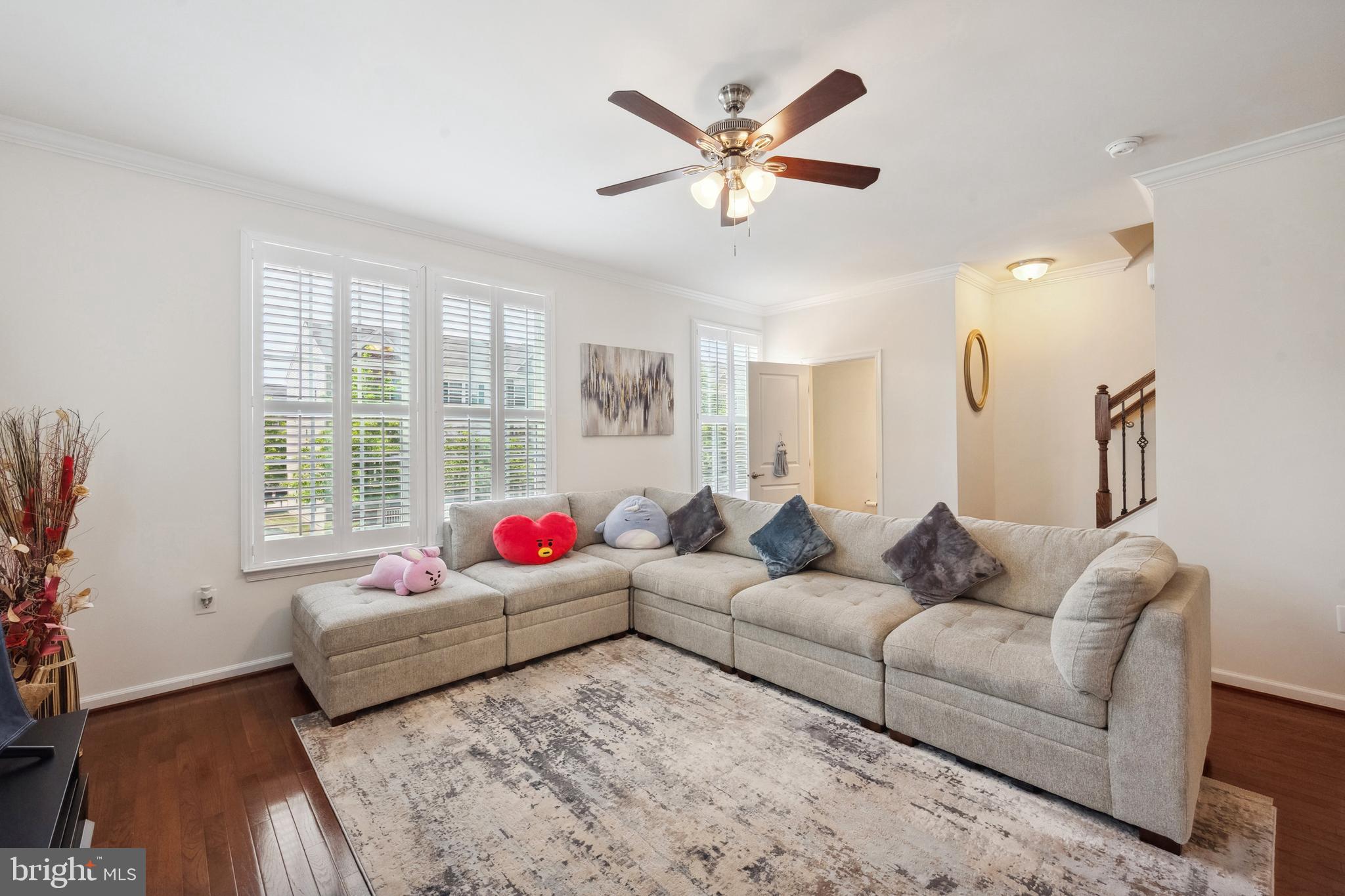 FEATHERSTONE STATION - Residential