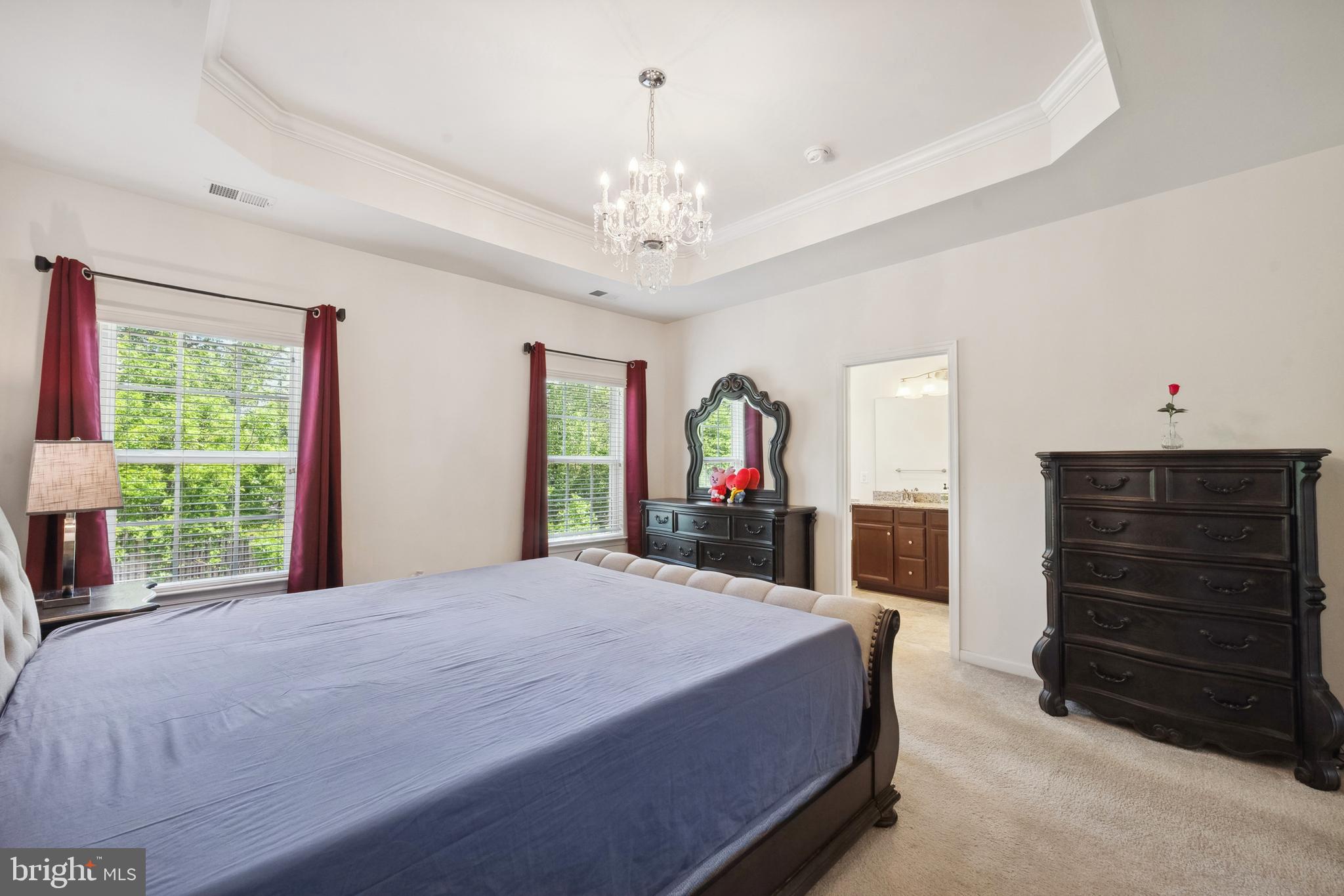 FEATHERSTONE STATION - Residential