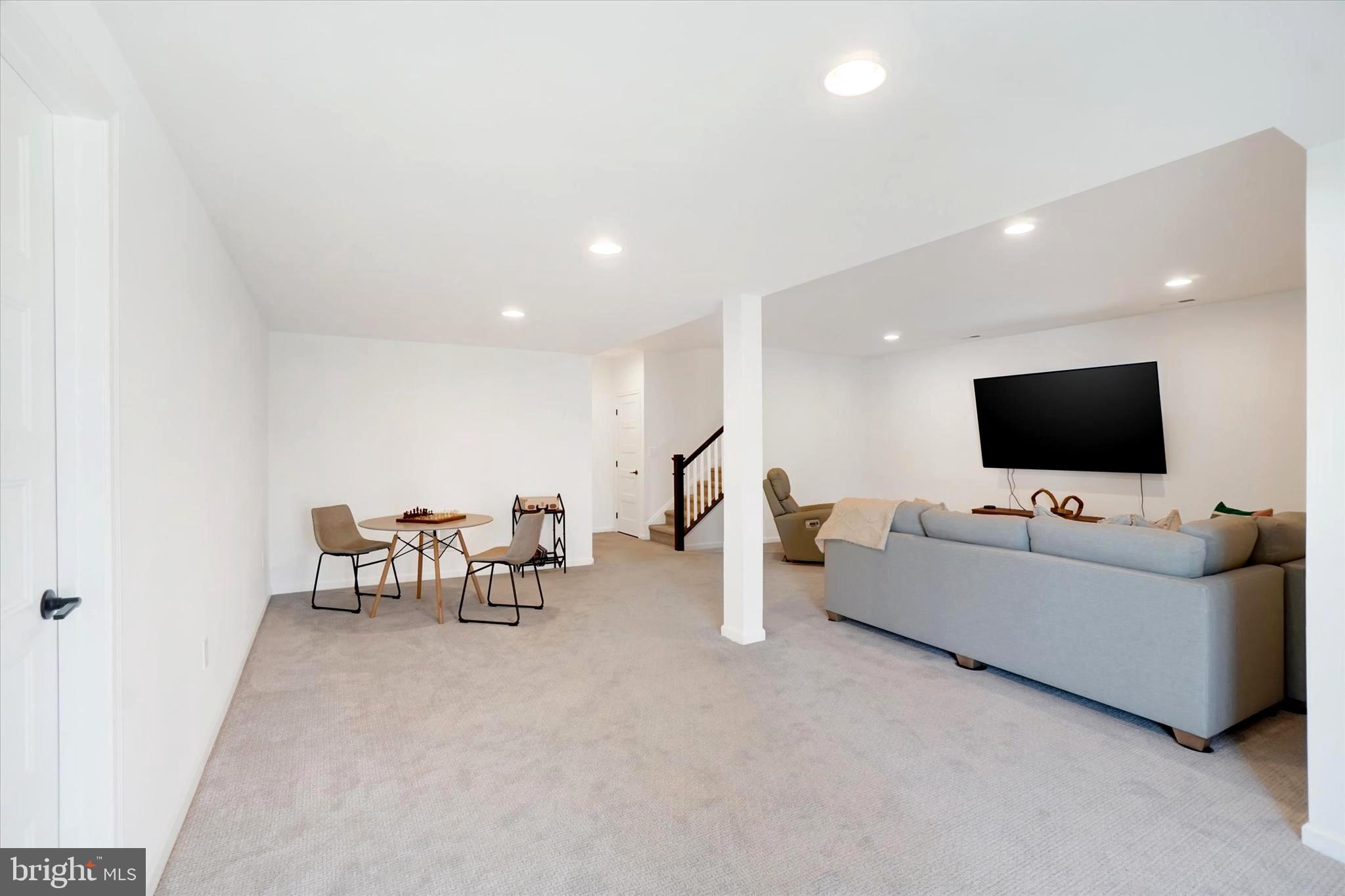 THE VIEWS AT BRIDGEWATER - Residential