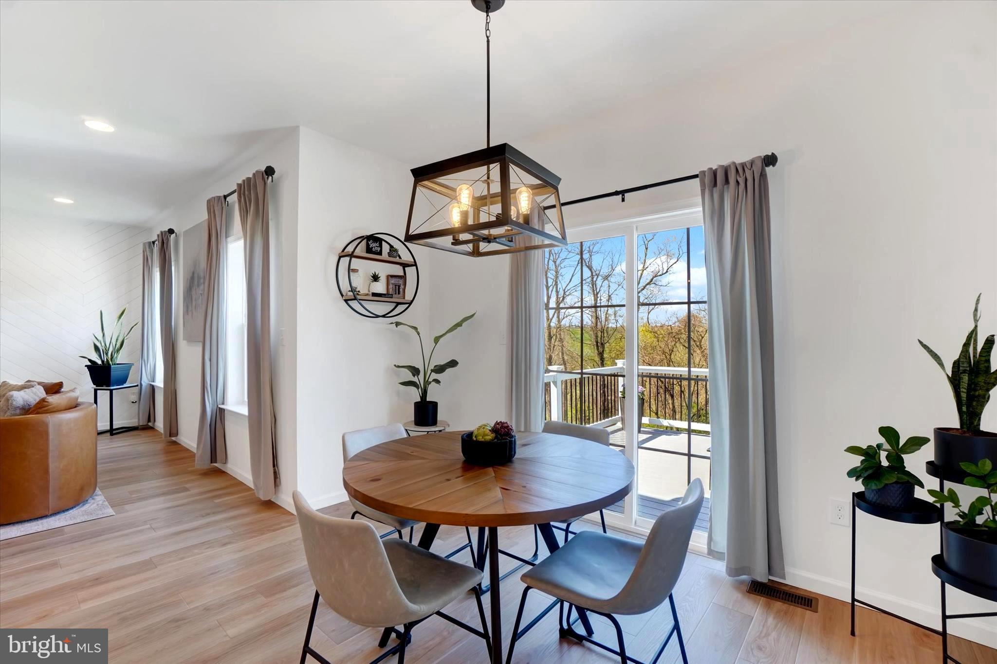 THE VIEWS AT BRIDGEWATER - Residential