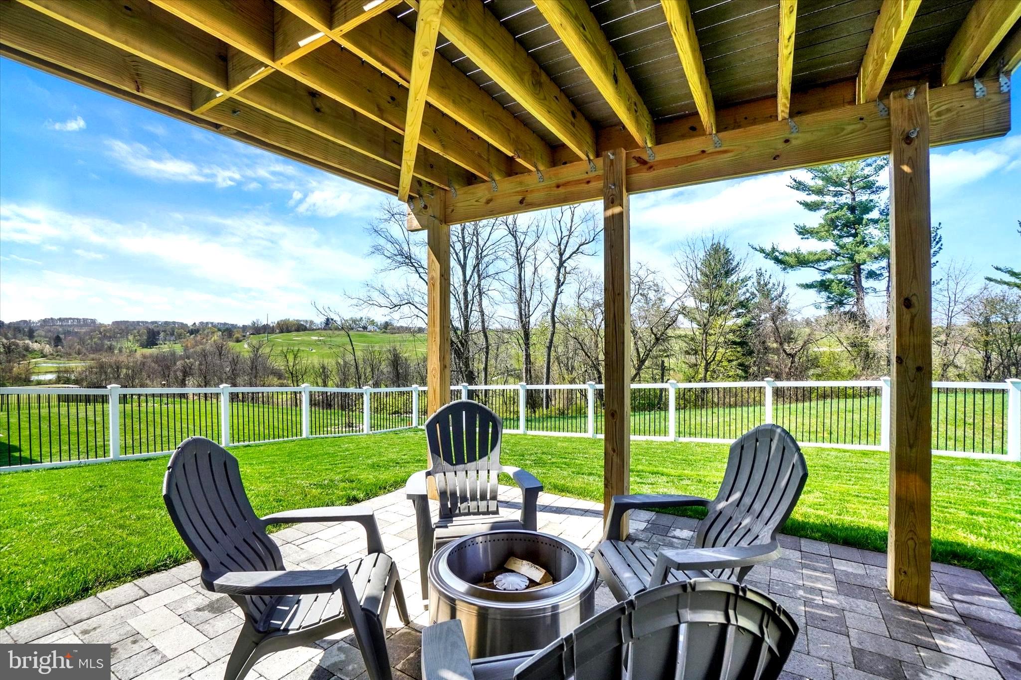 THE VIEWS AT BRIDGEWATER - Residential