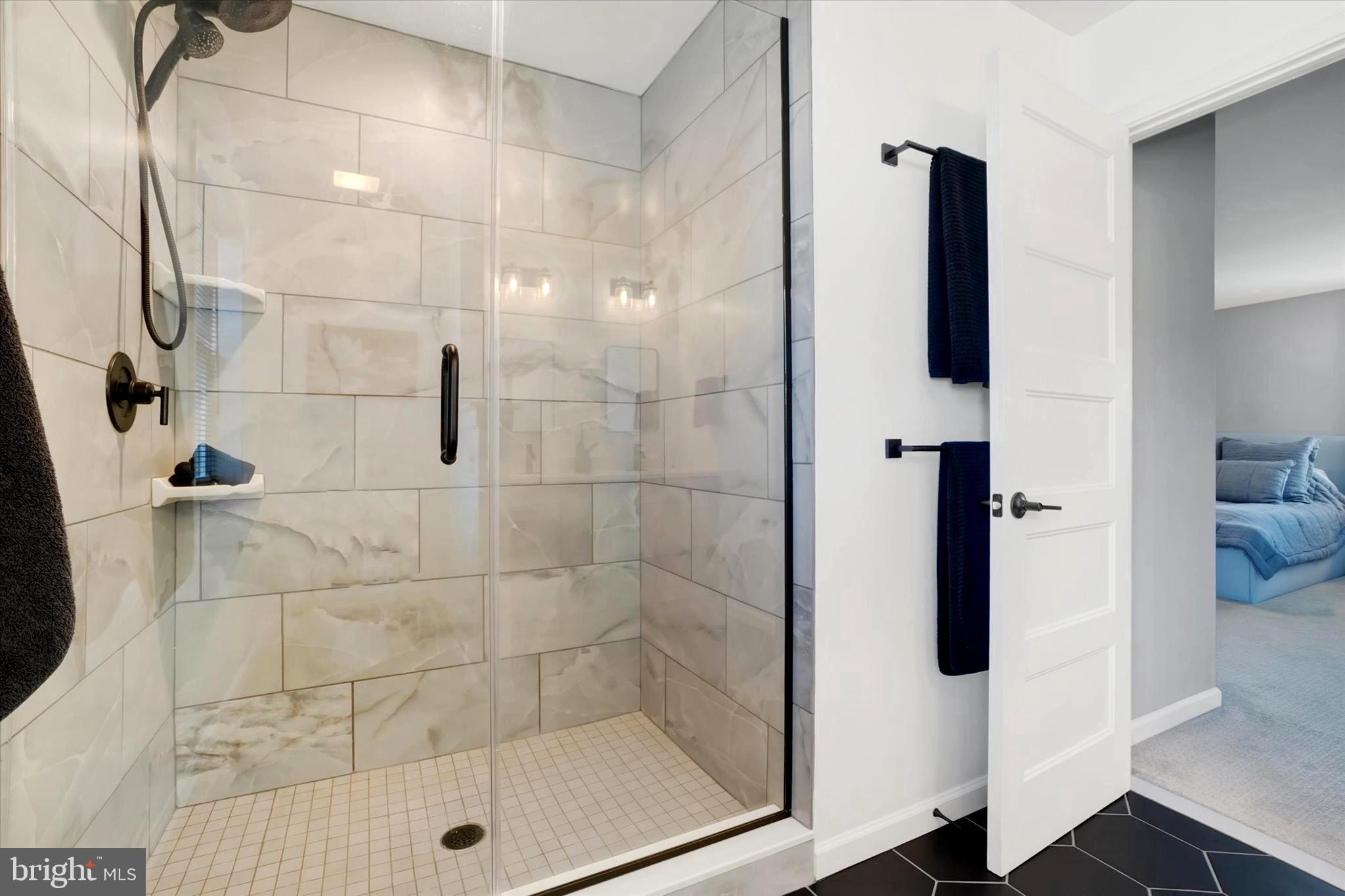 THE VIEWS AT BRIDGEWATER - Residential