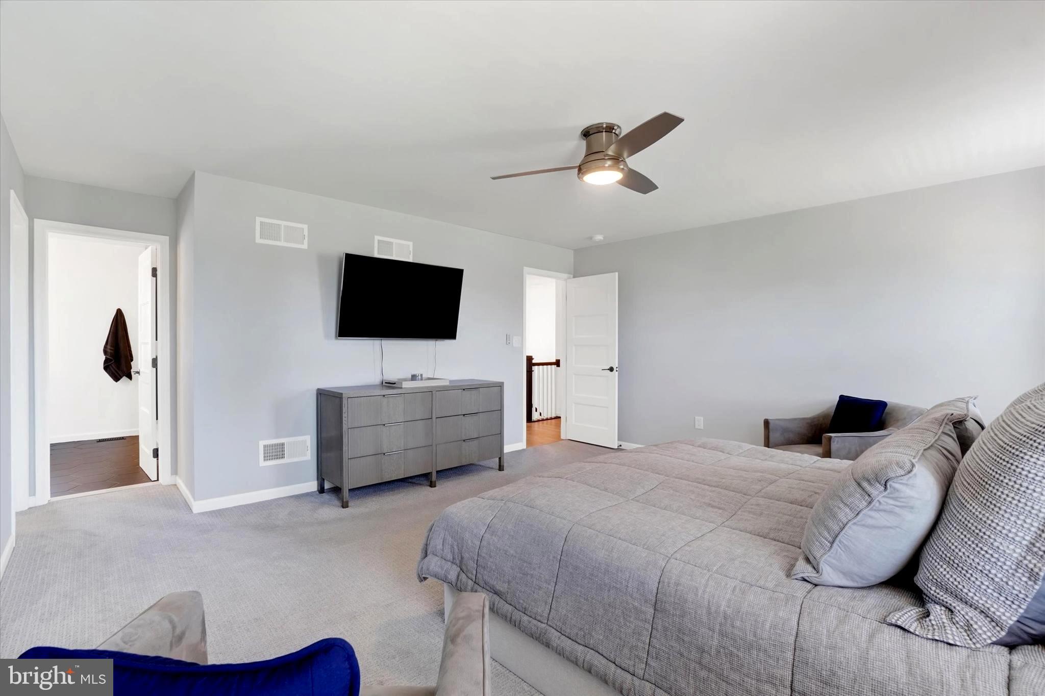 THE VIEWS AT BRIDGEWATER - Residential