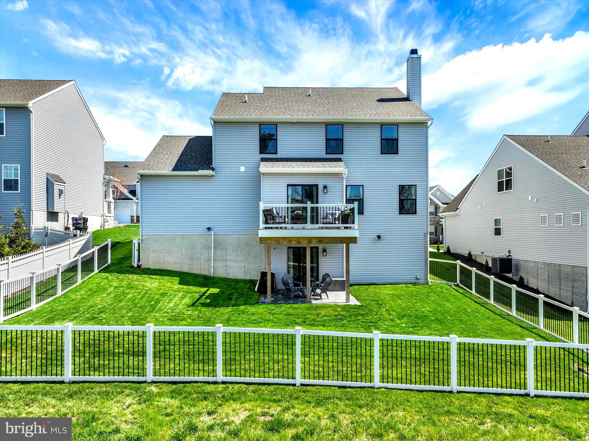 THE VIEWS AT BRIDGEWATER - Residential