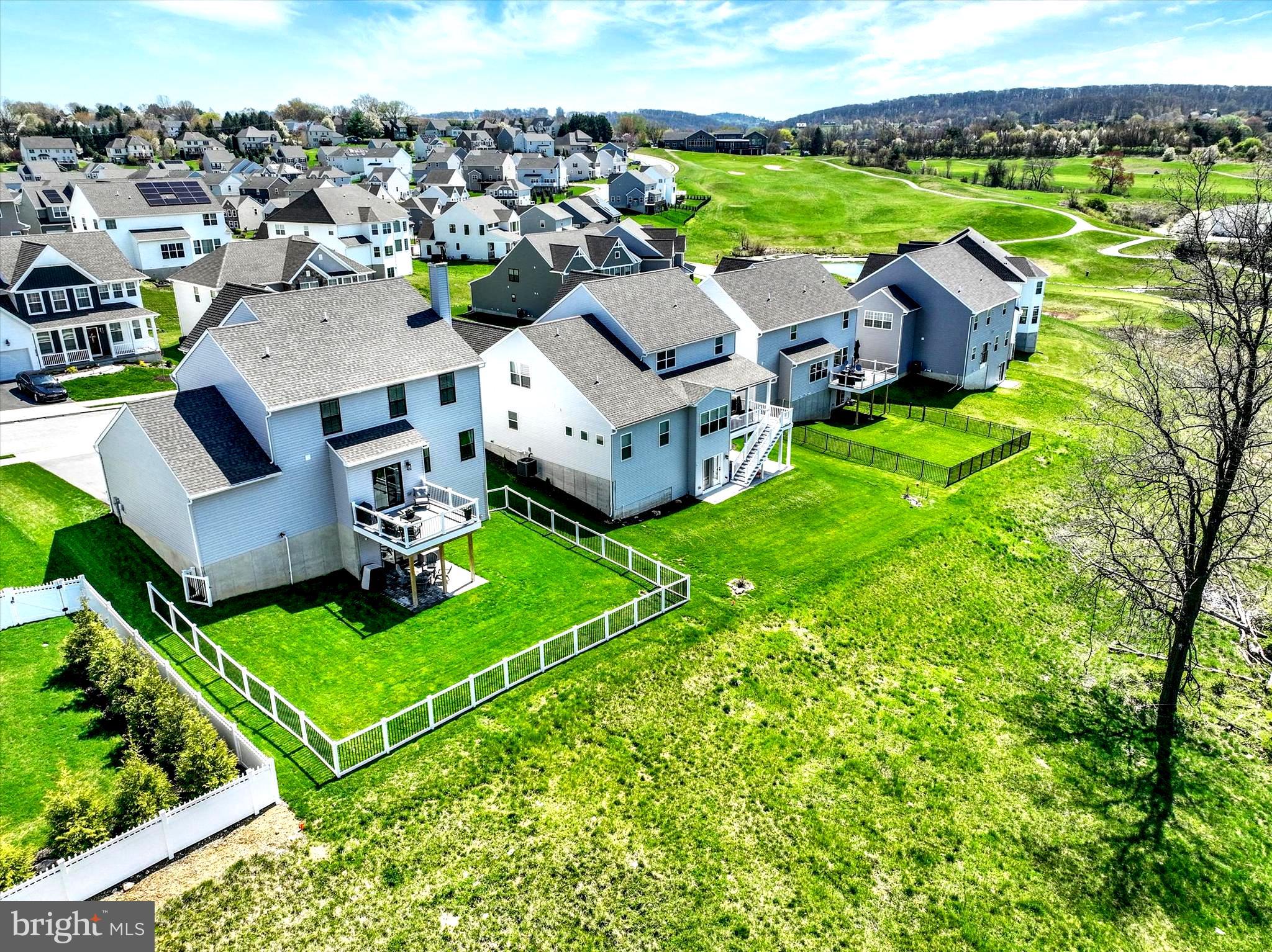 THE VIEWS AT BRIDGEWATER - Residential