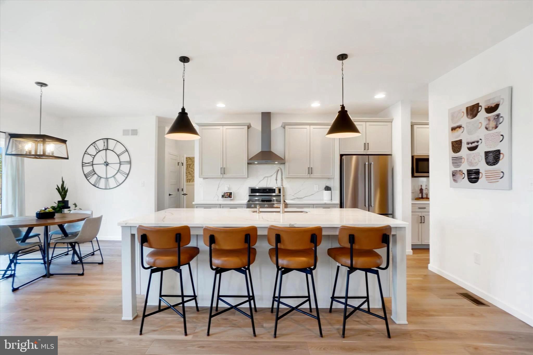 THE VIEWS AT BRIDGEWATER - Residential