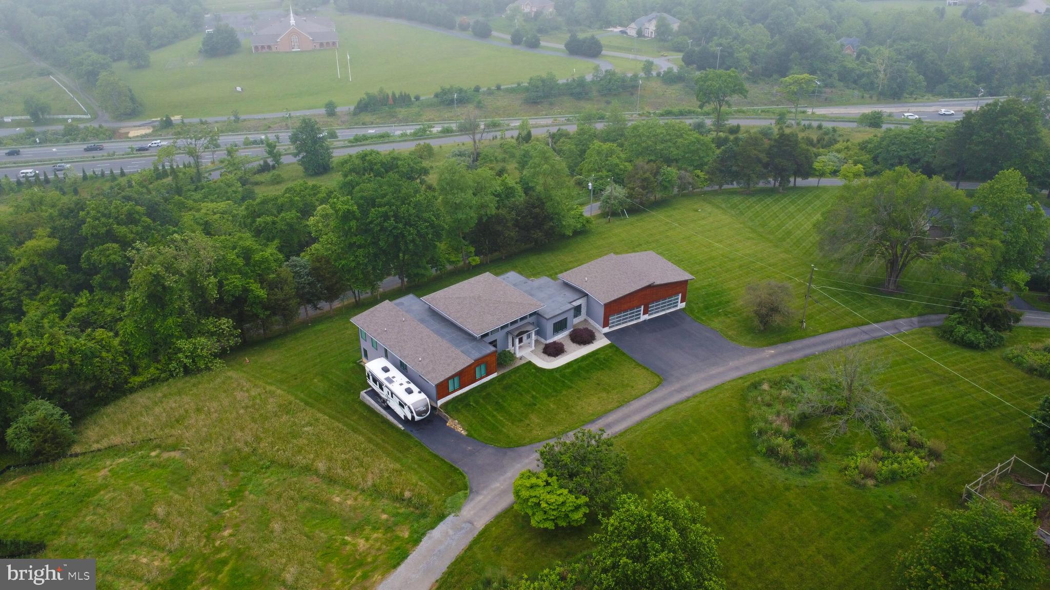 LEESBURG - Residential