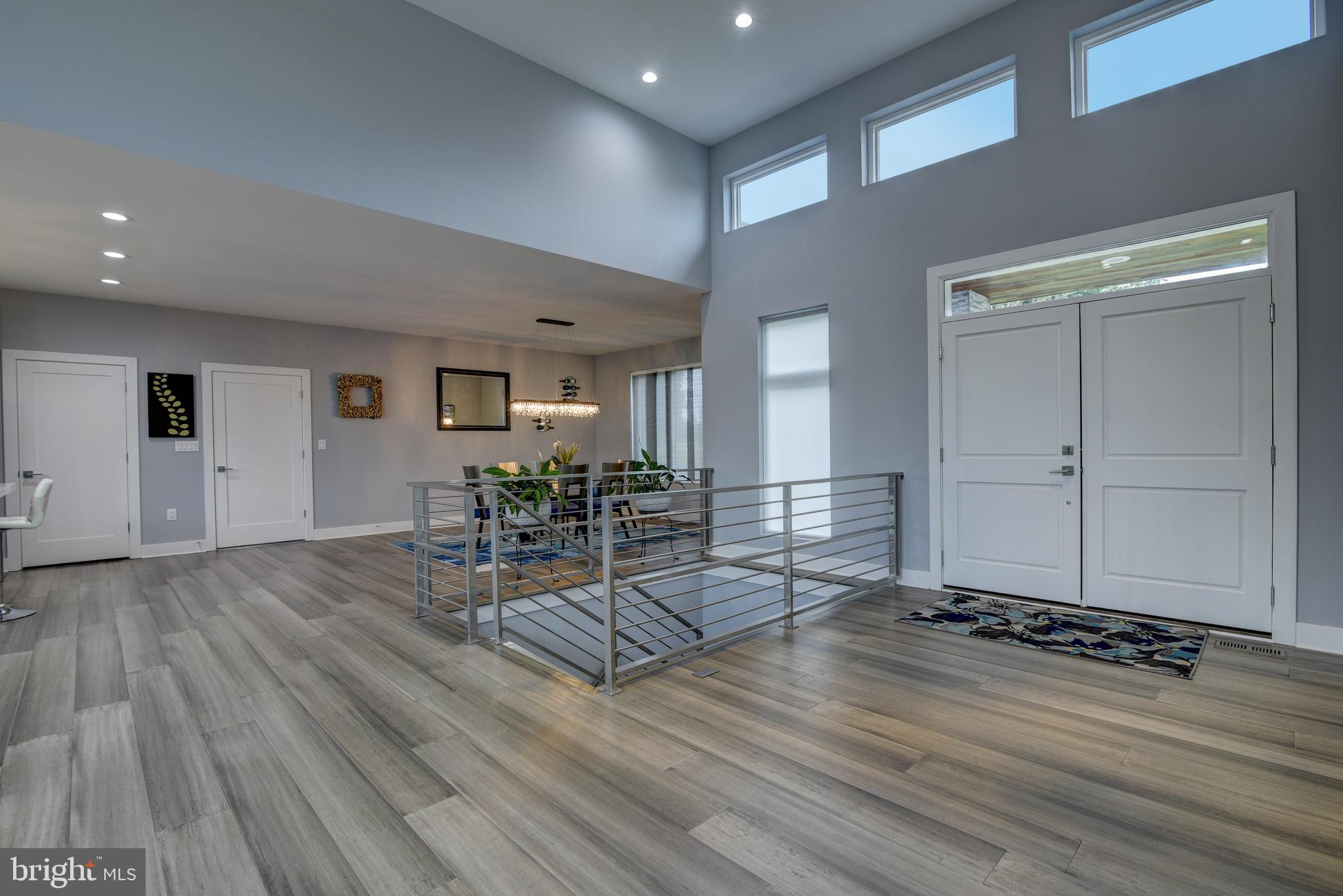 LEESBURG - Residential