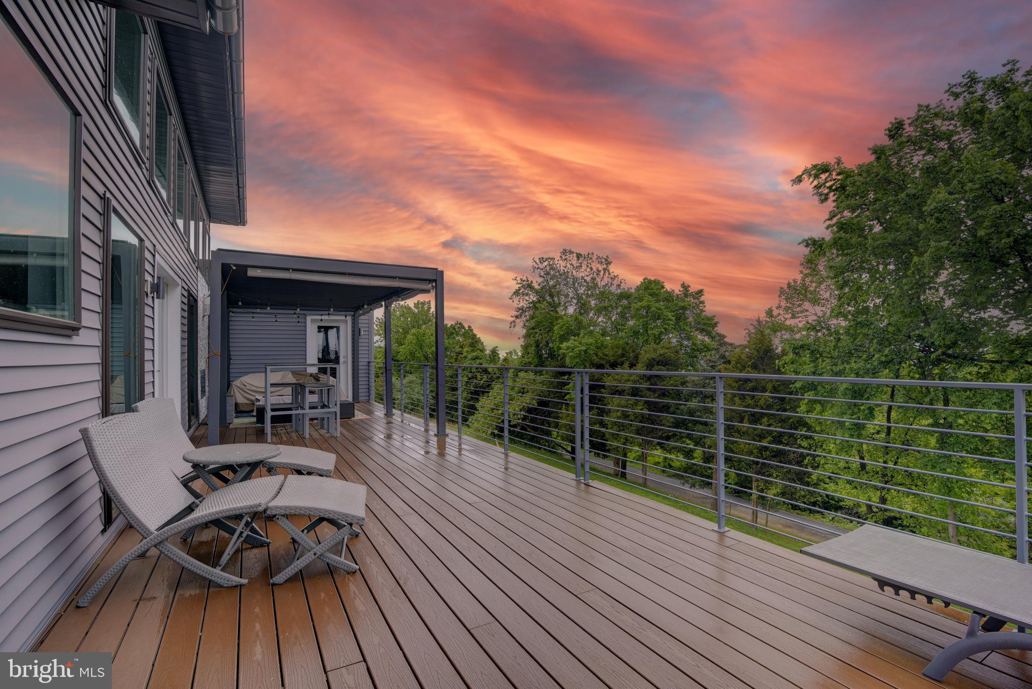 LEESBURG - Residential