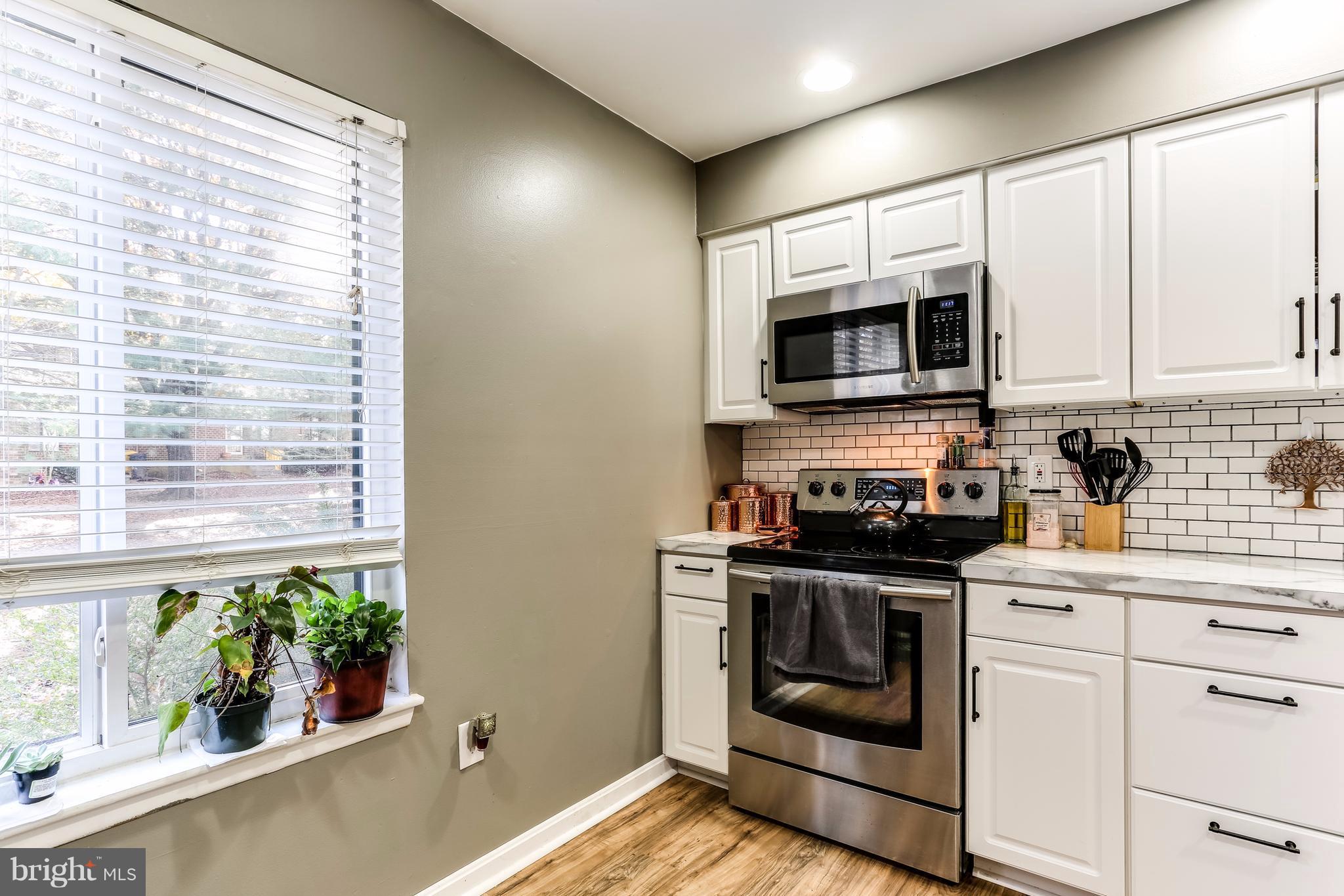 KIMBERLY WOODS VILLAGE - Residential