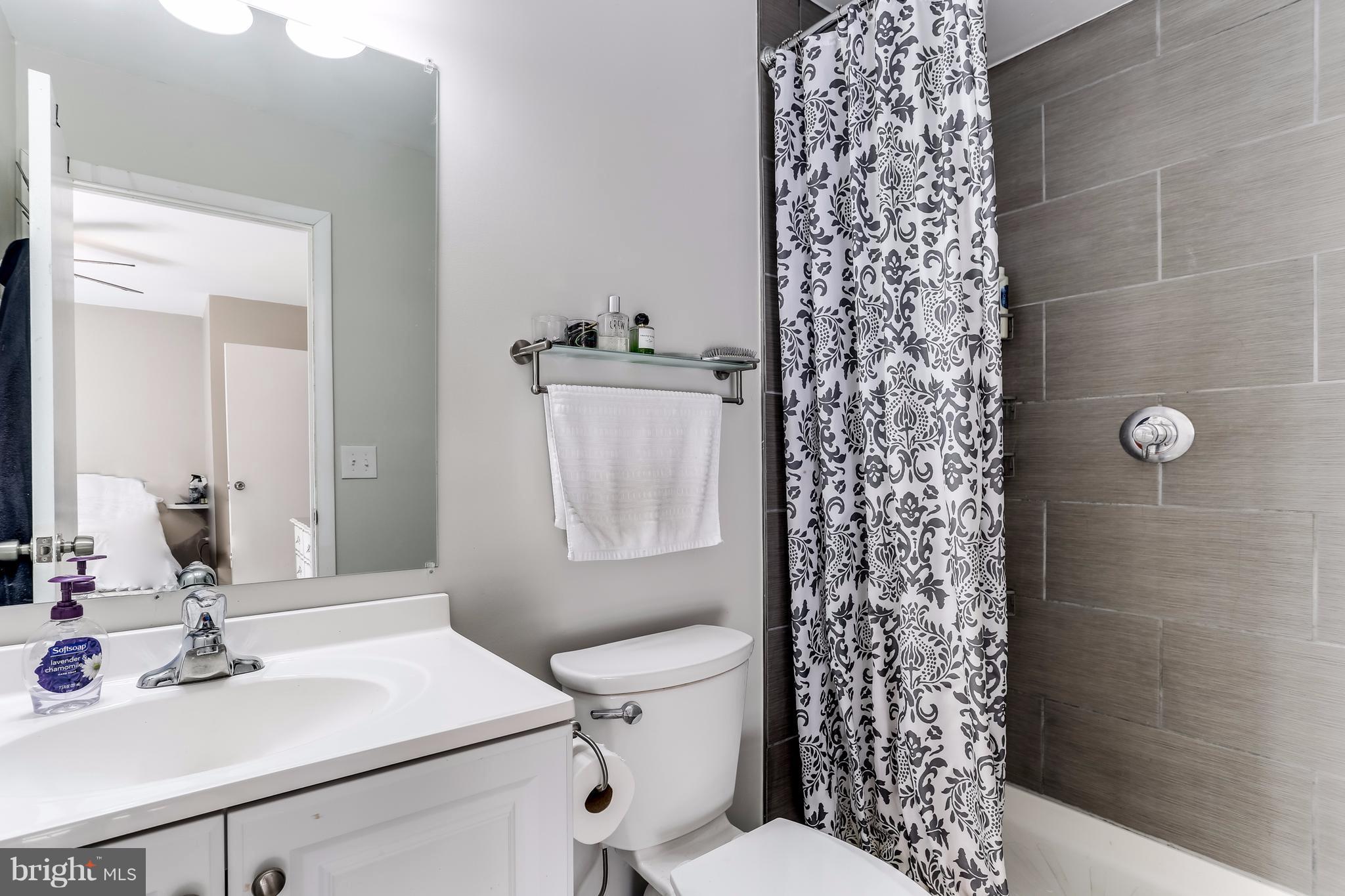 KIMBERLY WOODS VILLAGE - Residential