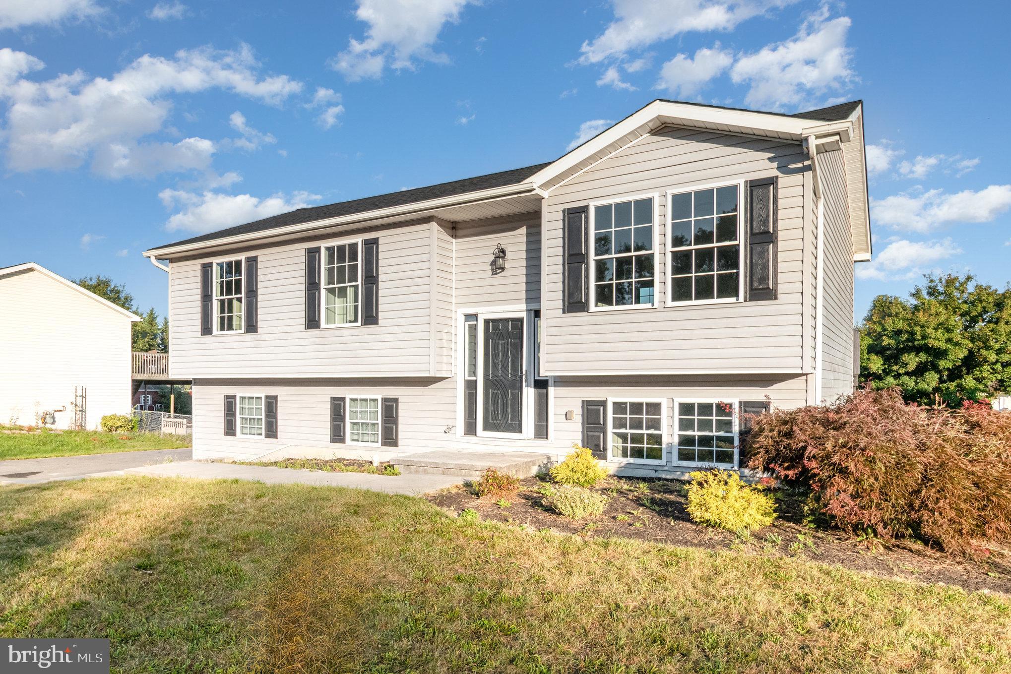 341 CORTLAND CIRCLE