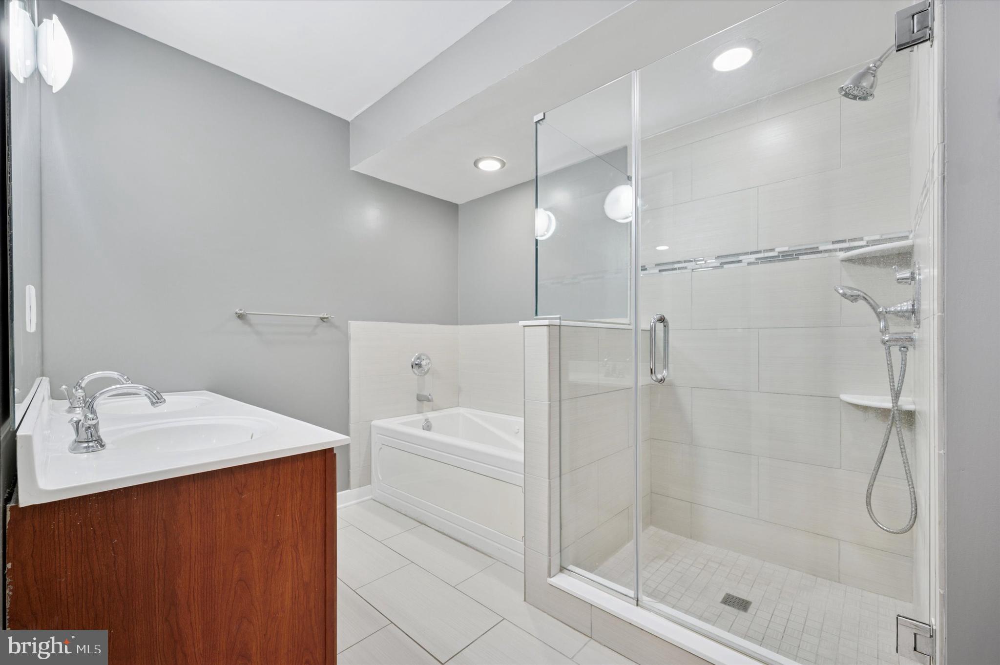 MANAYUNK - Residential