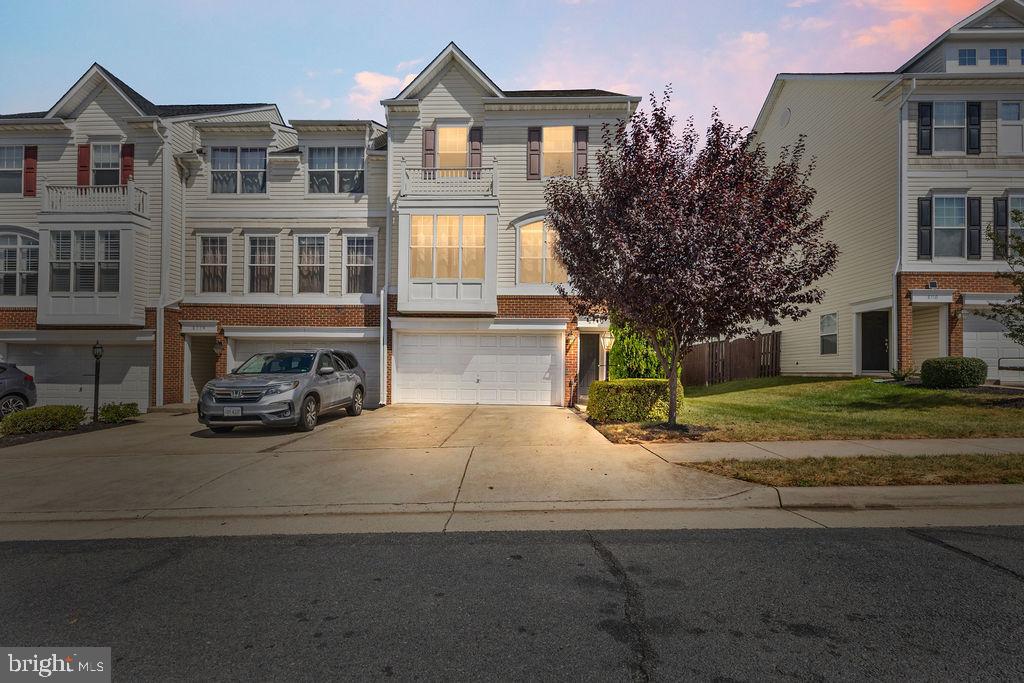 BLOOMS MILL - Residential Lease