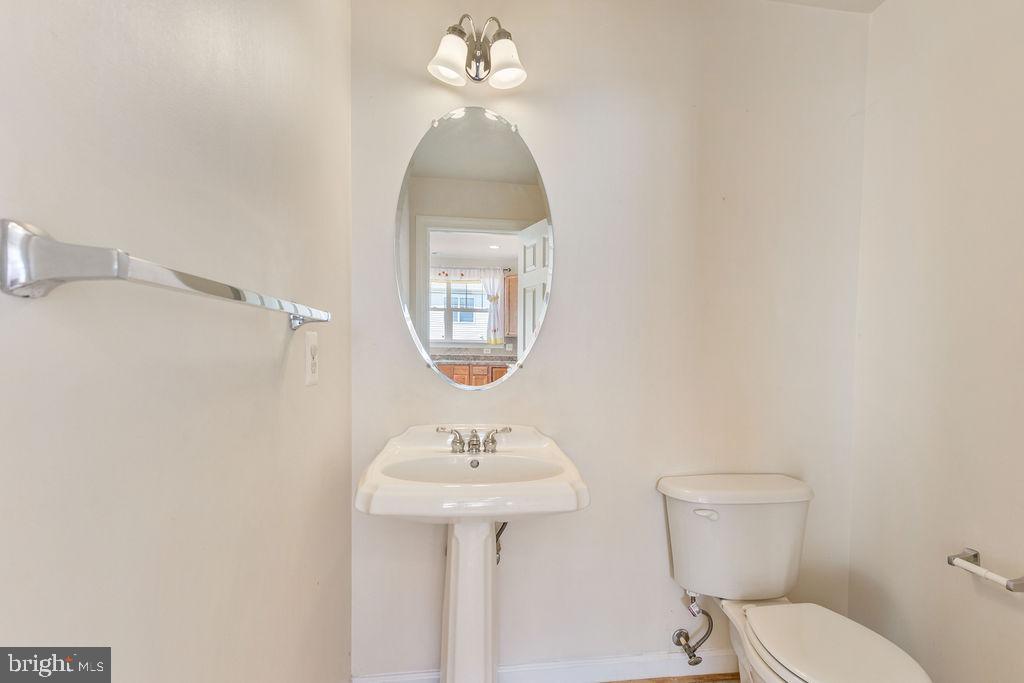 BLOOMS MILL - Residential Lease