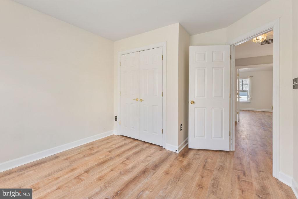 BLOOMS MILL - Residential Lease