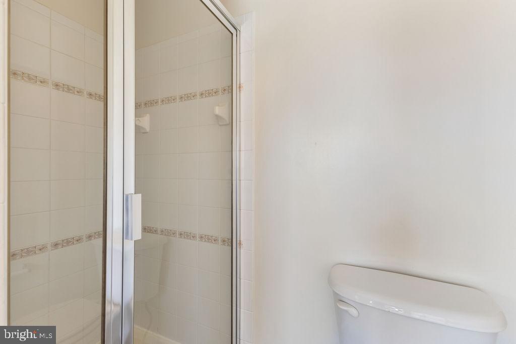 BLOOMS MILL - Residential Lease