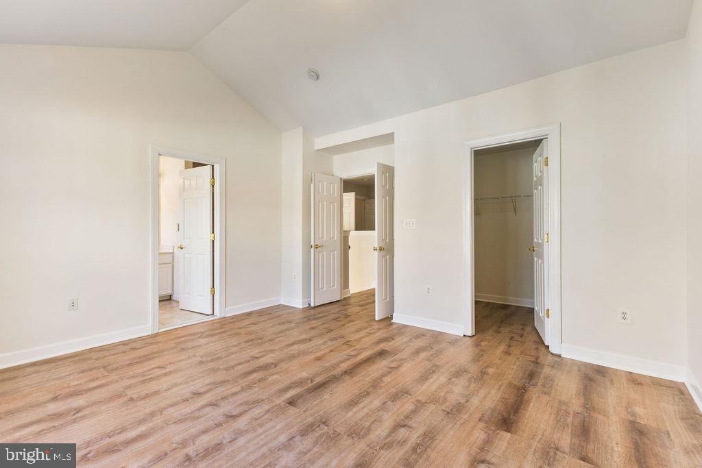 BLOOMS MILL - Residential Lease