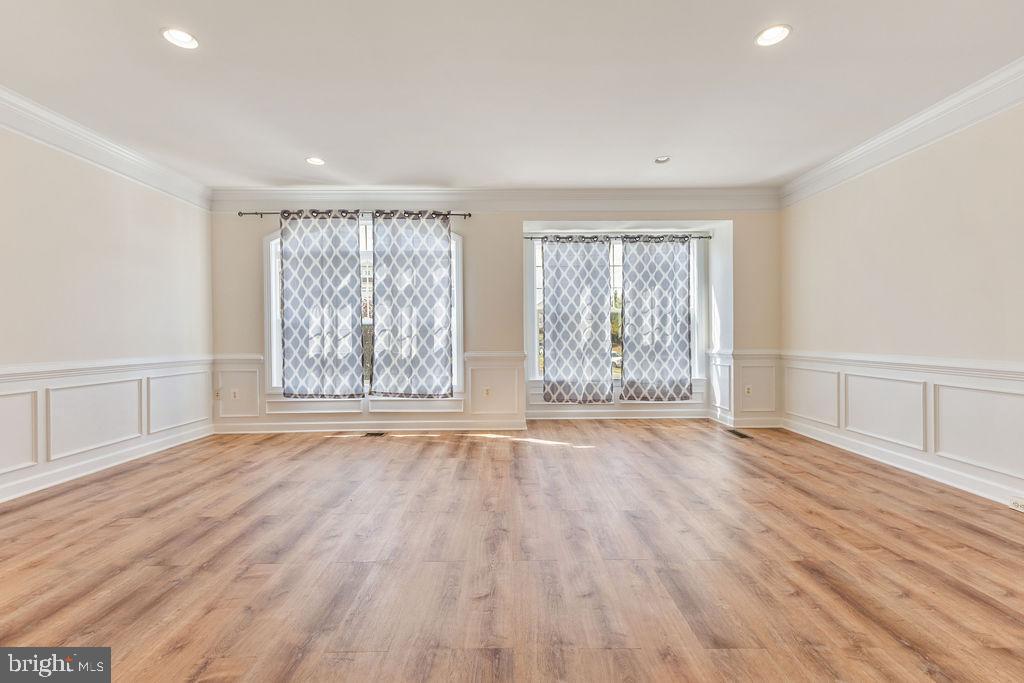 BLOOMS MILL - Residential Lease