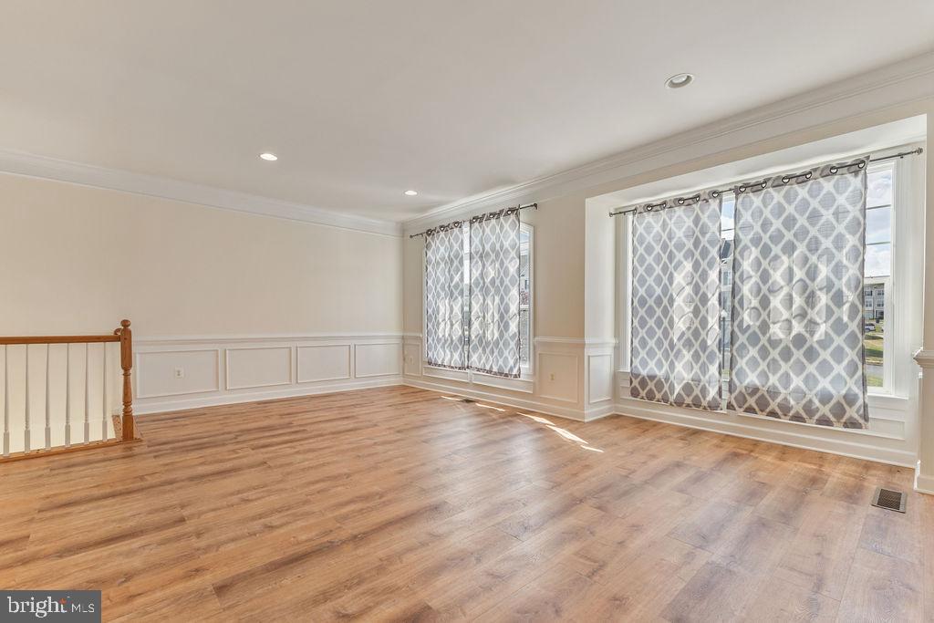 BLOOMS MILL - Residential Lease