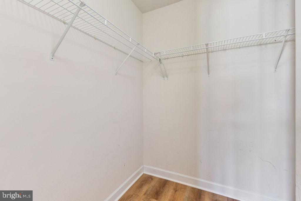 BLOOMS MILL - Residential Lease