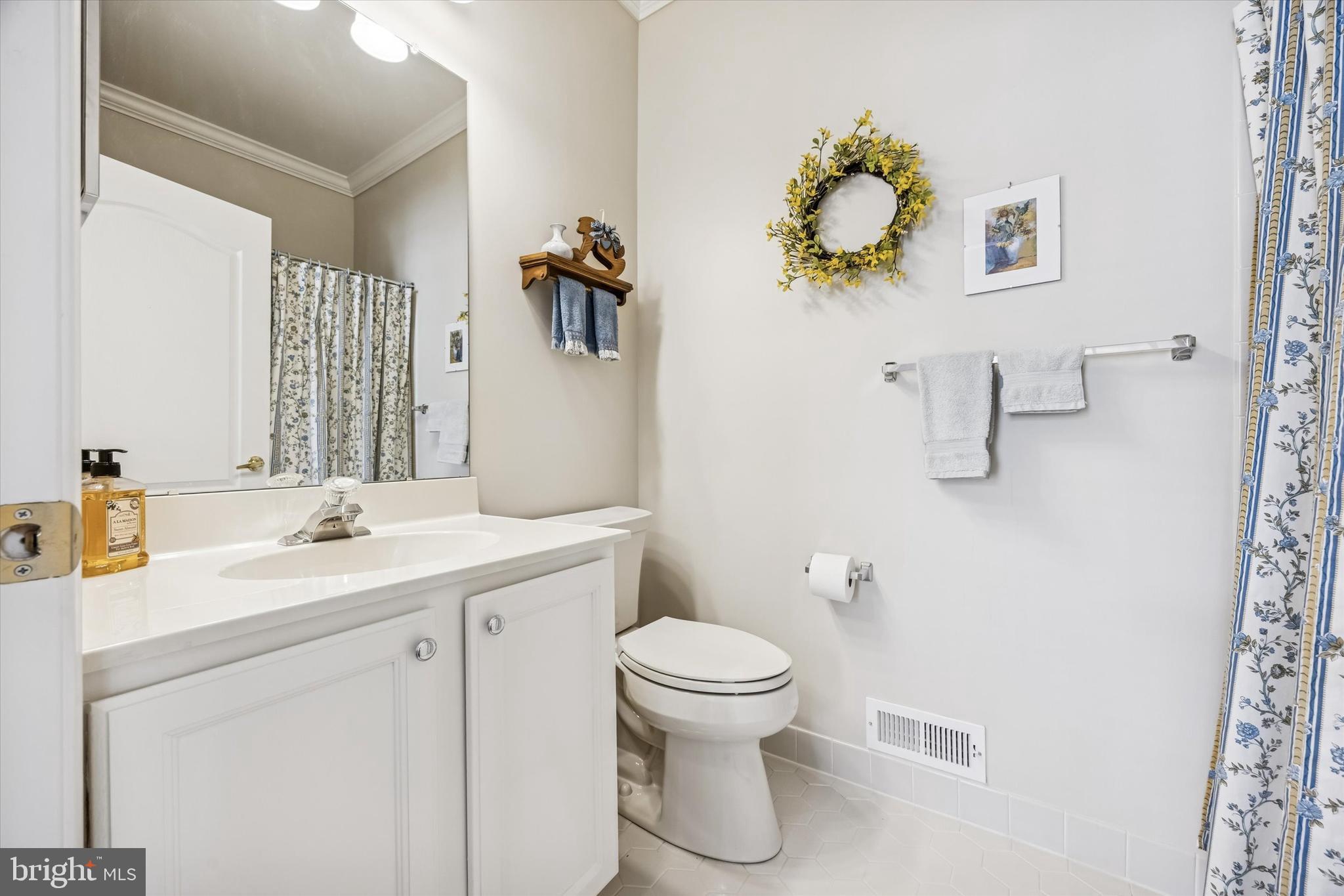 QUAKER RIDGE - Residential