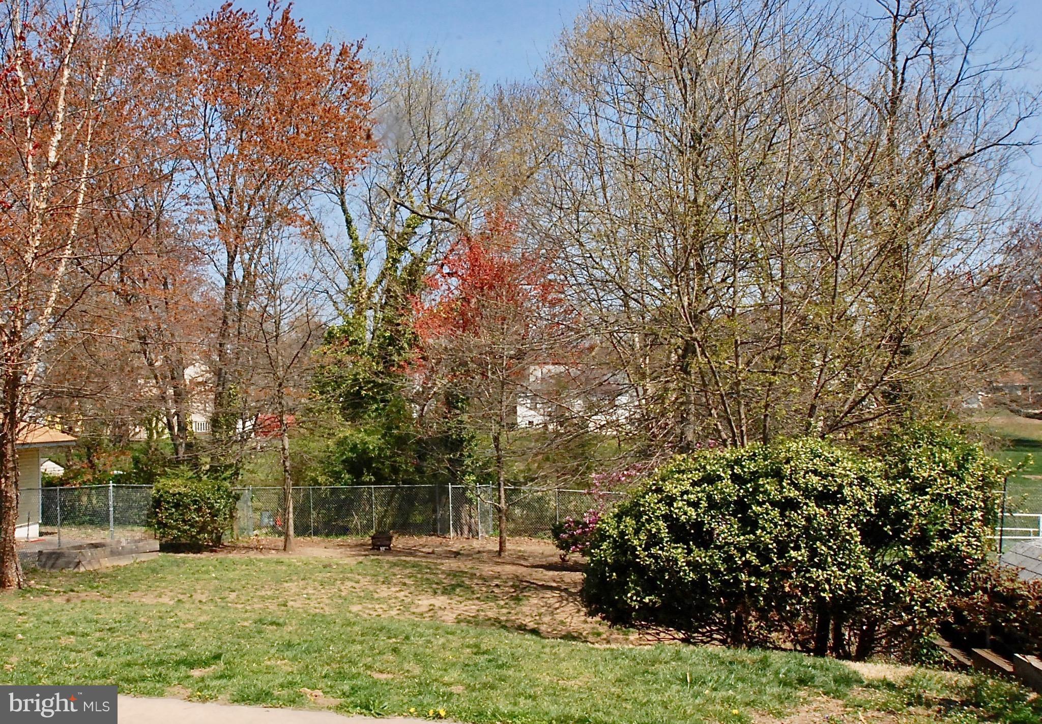 GROVETON HEIGHTS - Residential