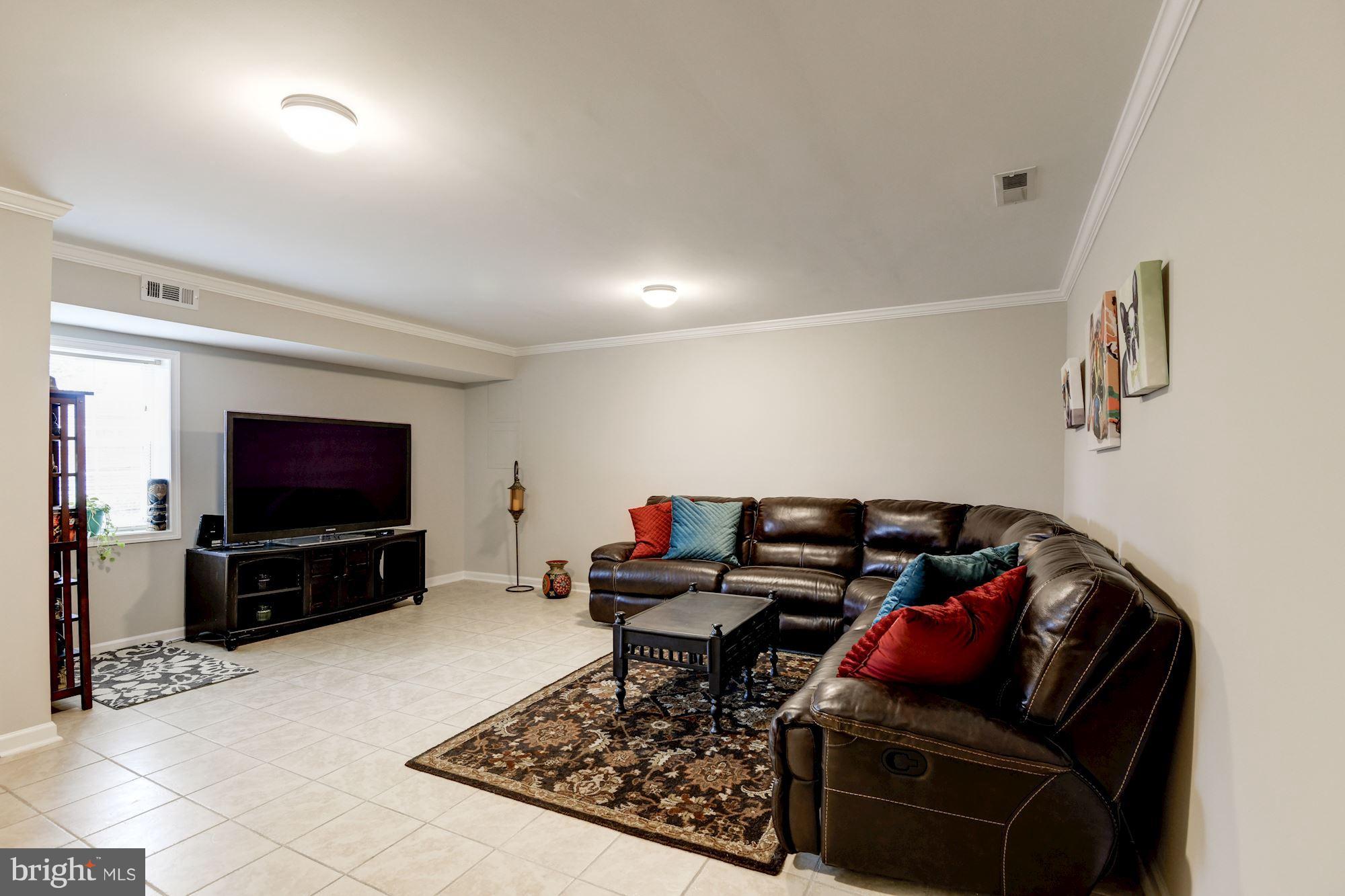 GROVETON HEIGHTS - Residential