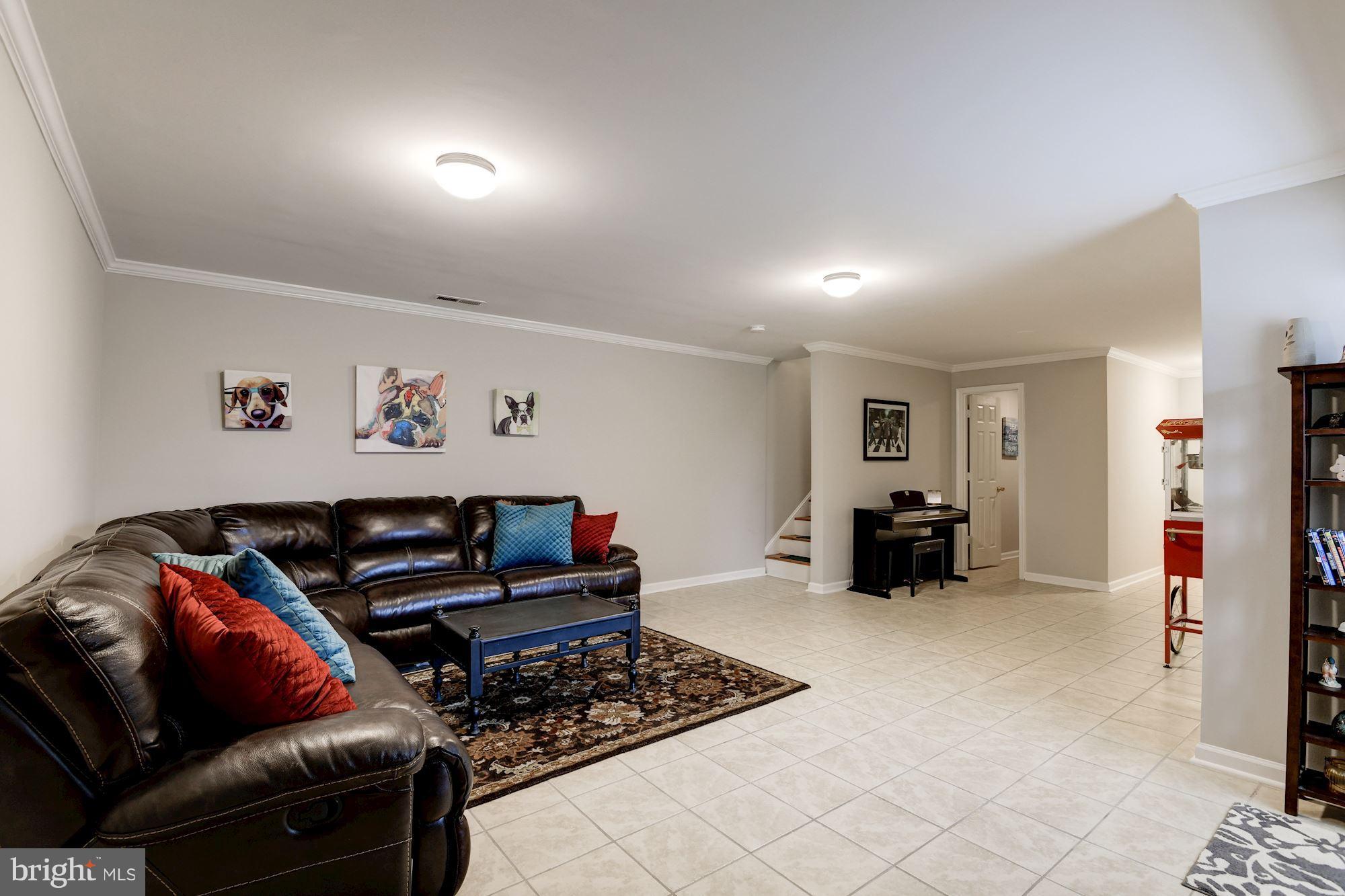 GROVETON HEIGHTS - Residential