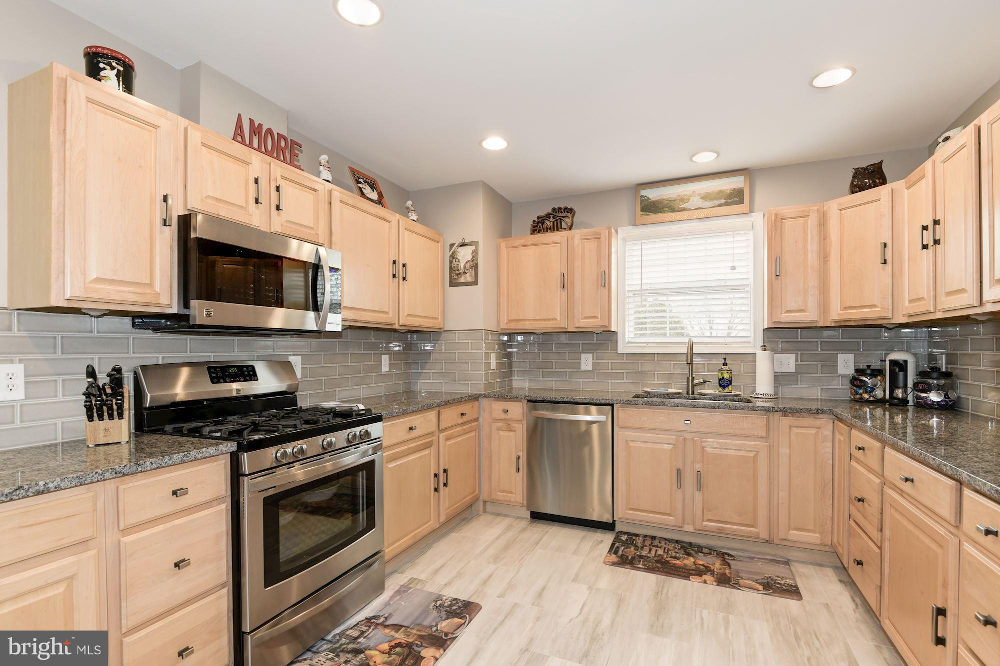 GROVETON HEIGHTS - Residential