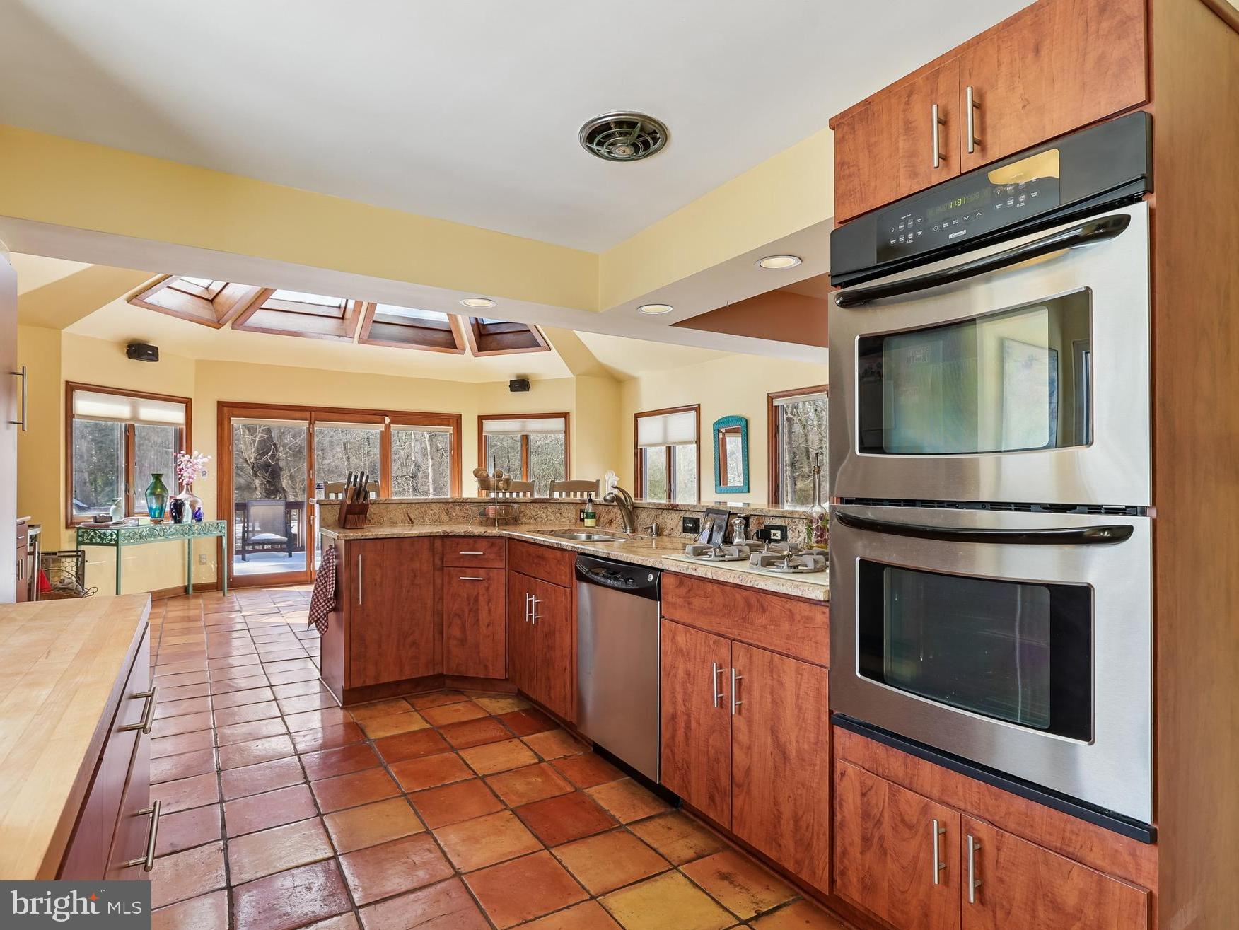 SLEEPY HOLLOW - Residential