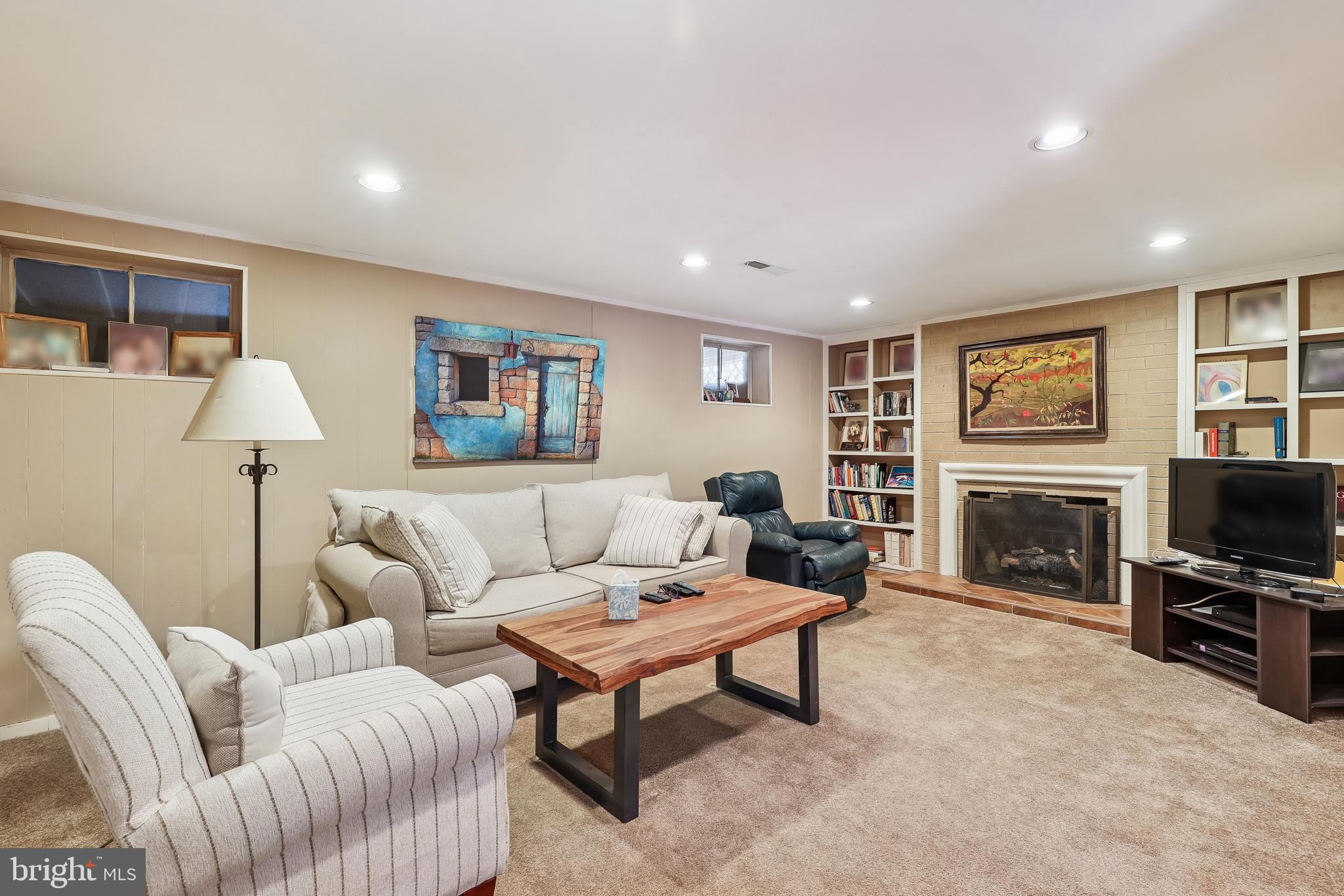 SLEEPY HOLLOW - Residential