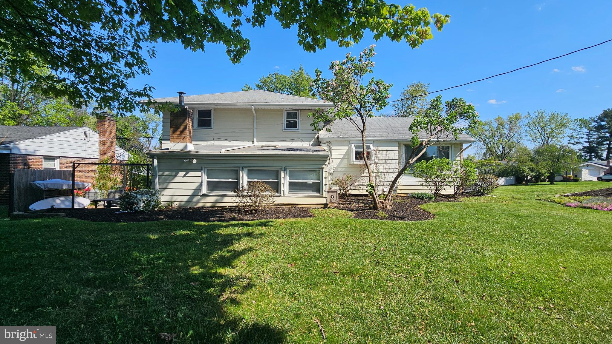 ROSEMONT MANOR - Residential